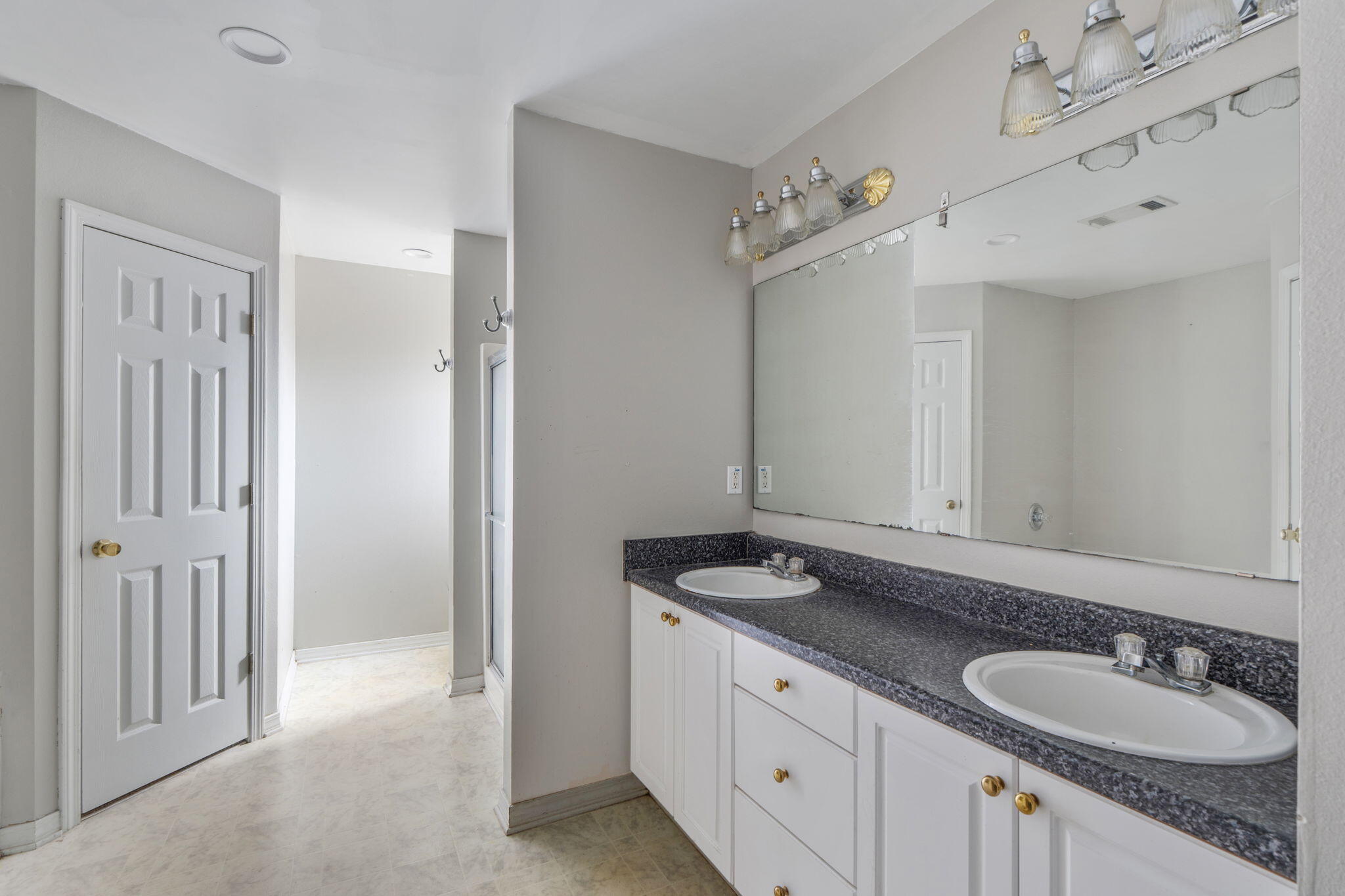 WESTVIEW ESTATES - Residential