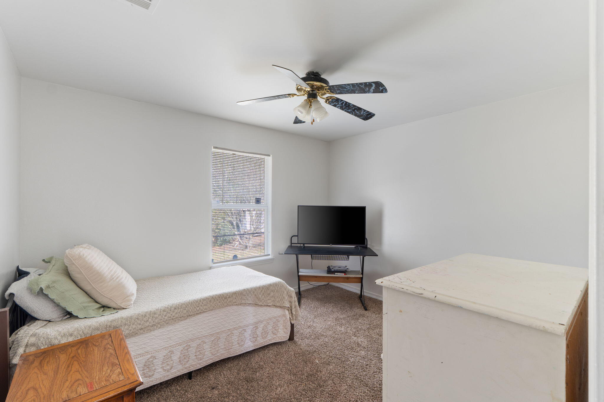 WESTVIEW ESTATES - Residential