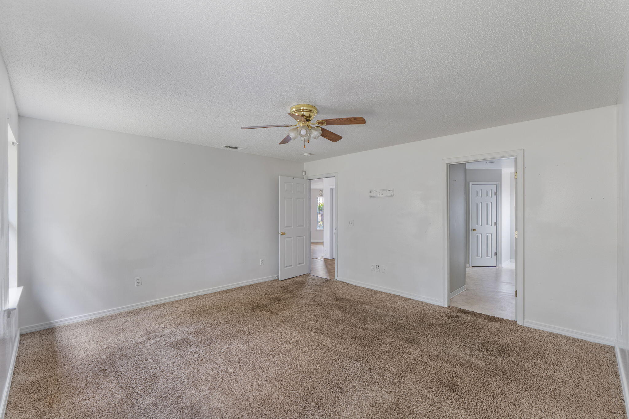 WESTVIEW ESTATES - Residential