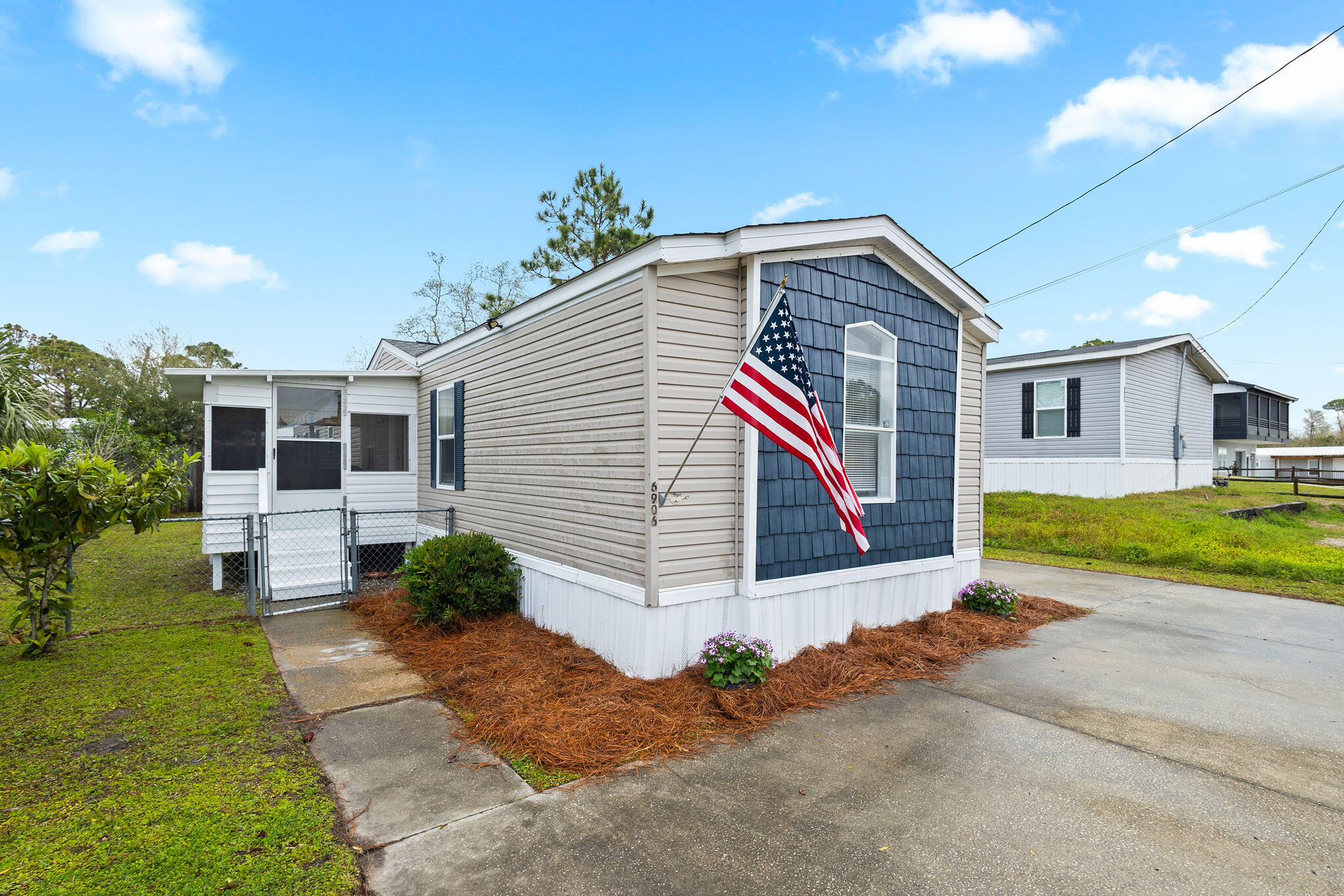 NO RECORDED SUBDIVISION - Residential