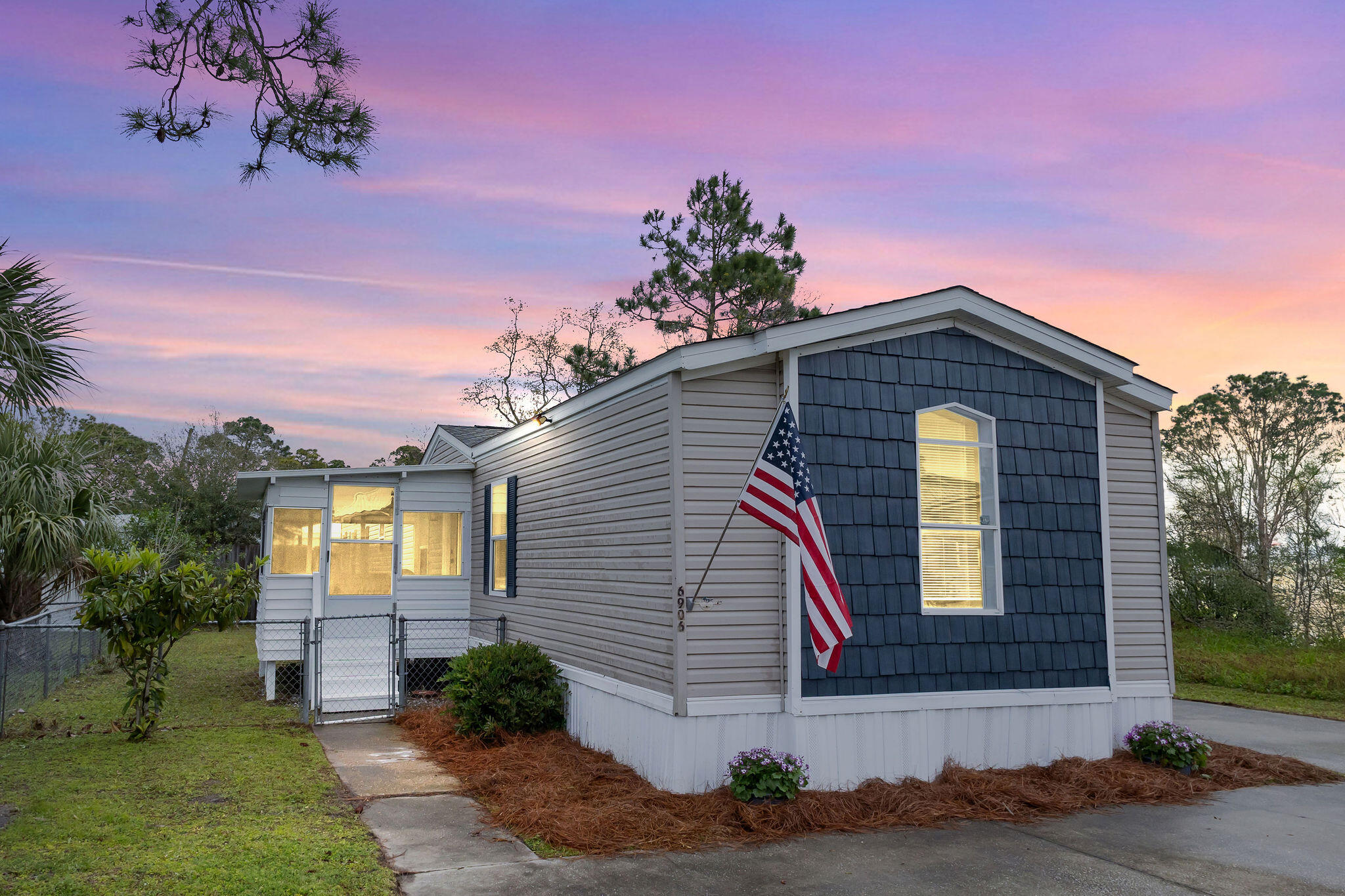 NO RECORDED SUBDIVISION - Residential