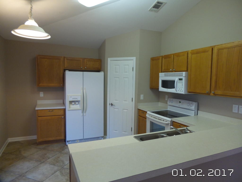 SOUTHWAY EST 2ND ADD LOT 12 BLK 1 - Residential Lease