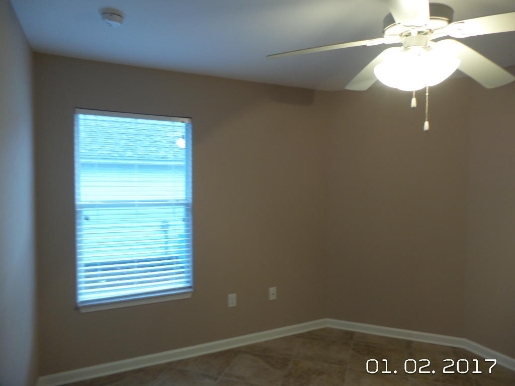 SOUTHWAY EST 2ND ADD LOT 12 BLK 1 - Residential Lease