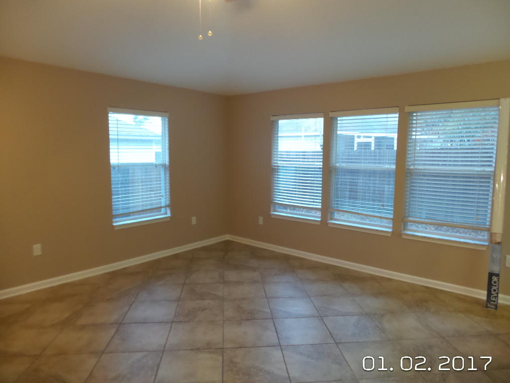 SOUTHWAY EST 2ND ADD LOT 12 BLK 1 - Residential Lease