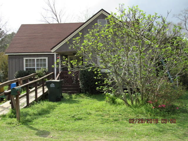 METES & BOUNDS - Land