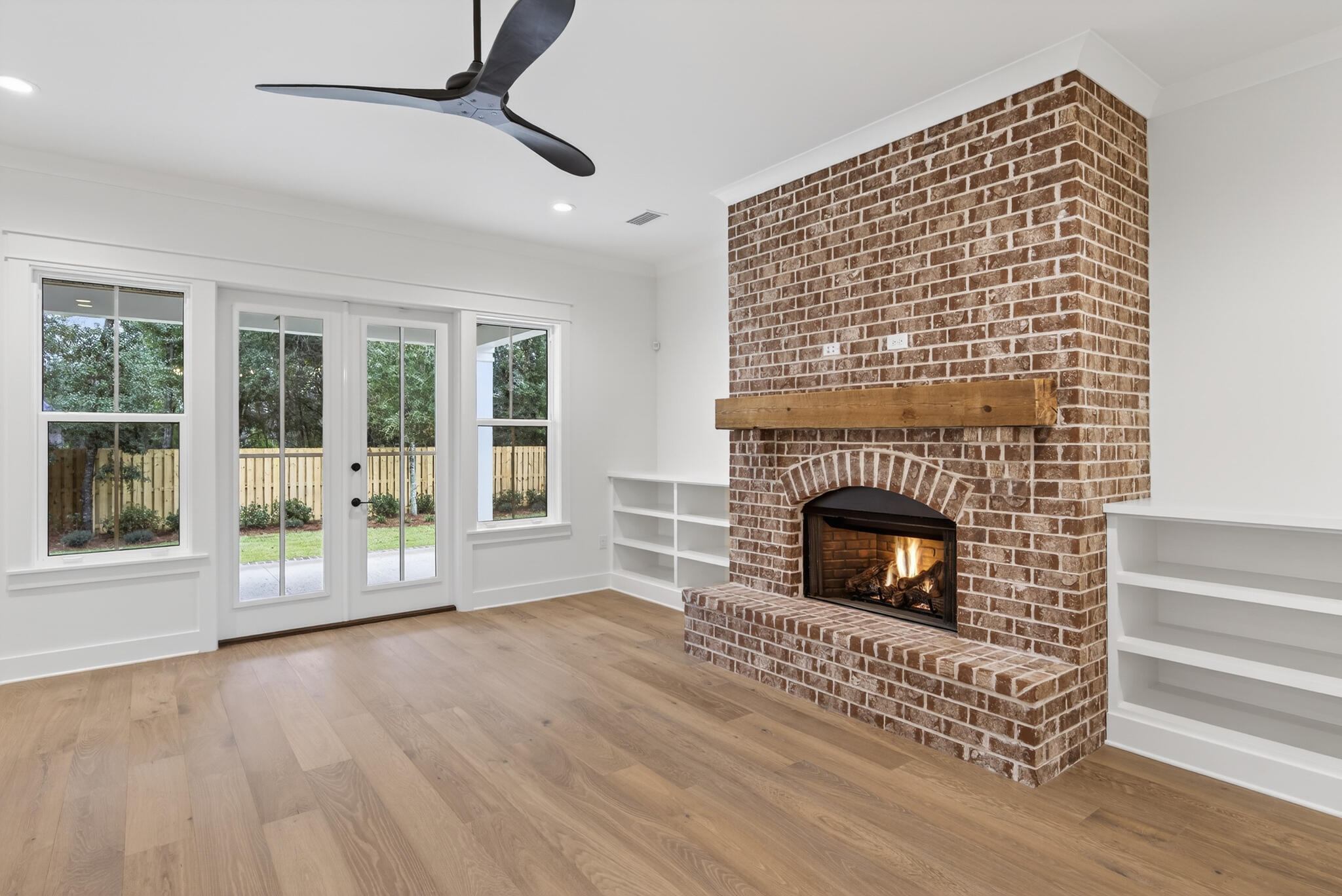 HAMMOCK BAY - Residential