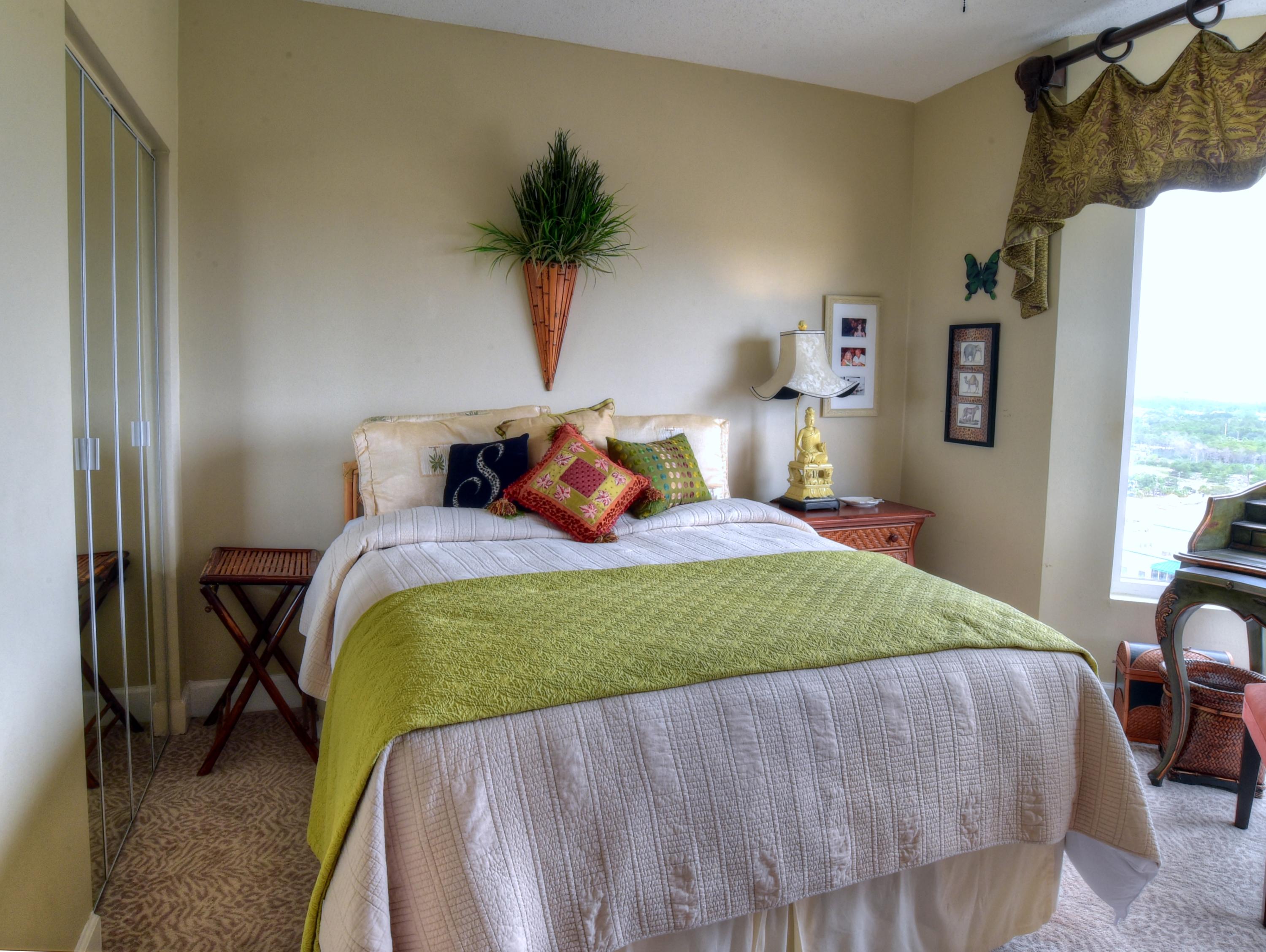 JADE EAST TOWERS - Residential