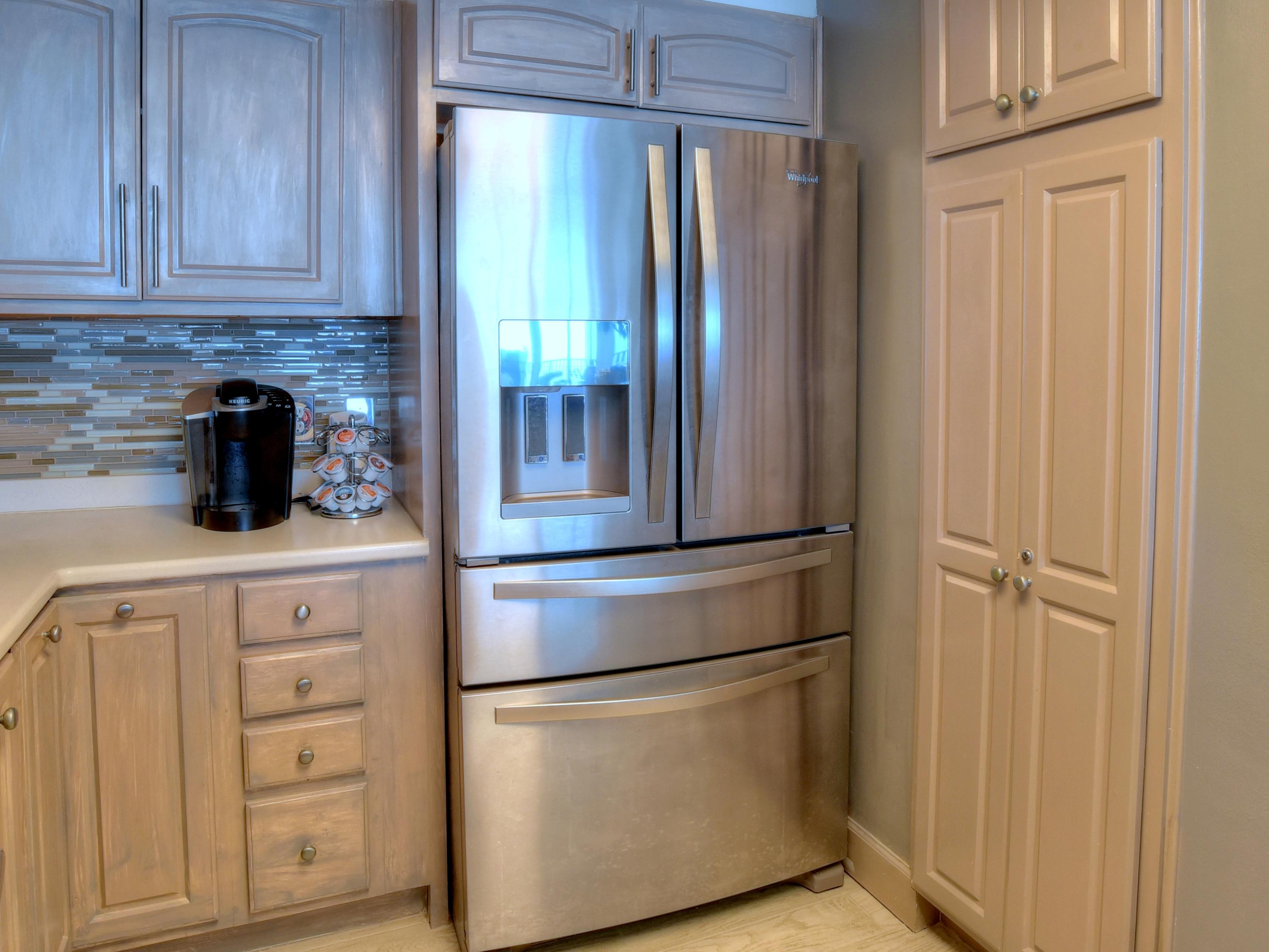 JADE EAST TOWERS - Residential