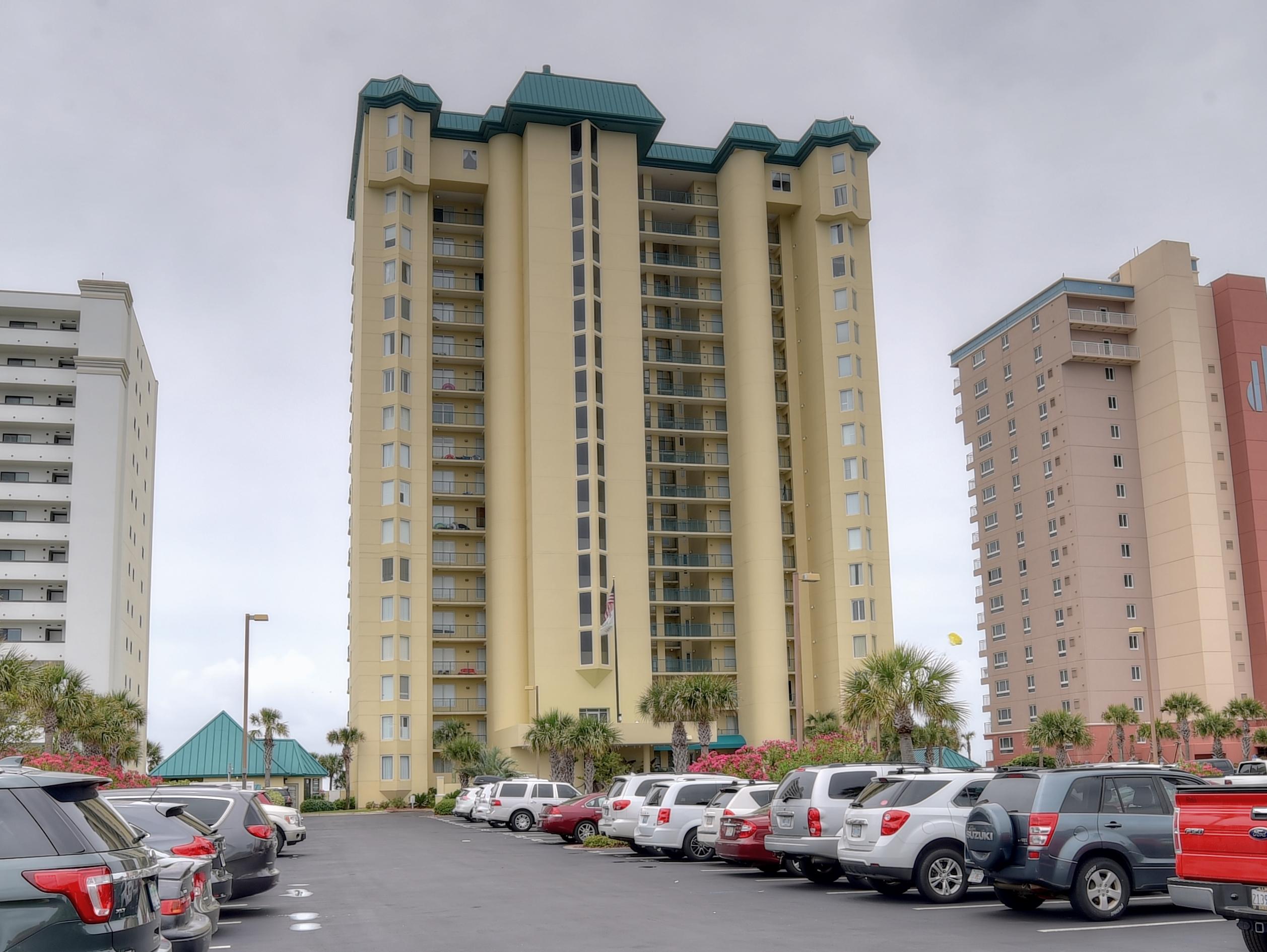 JADE EAST TOWERS - Residential