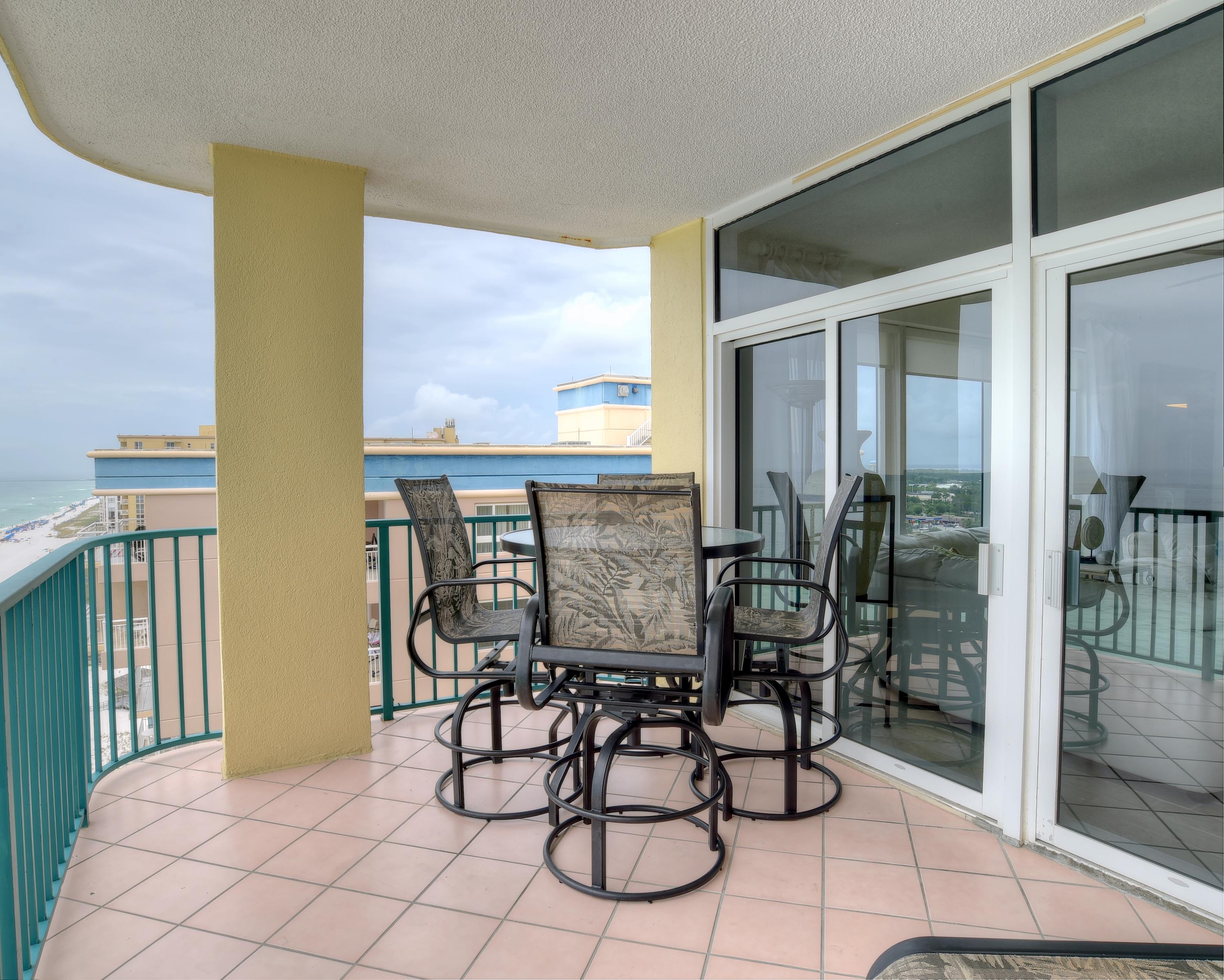 JADE EAST TOWERS - Residential