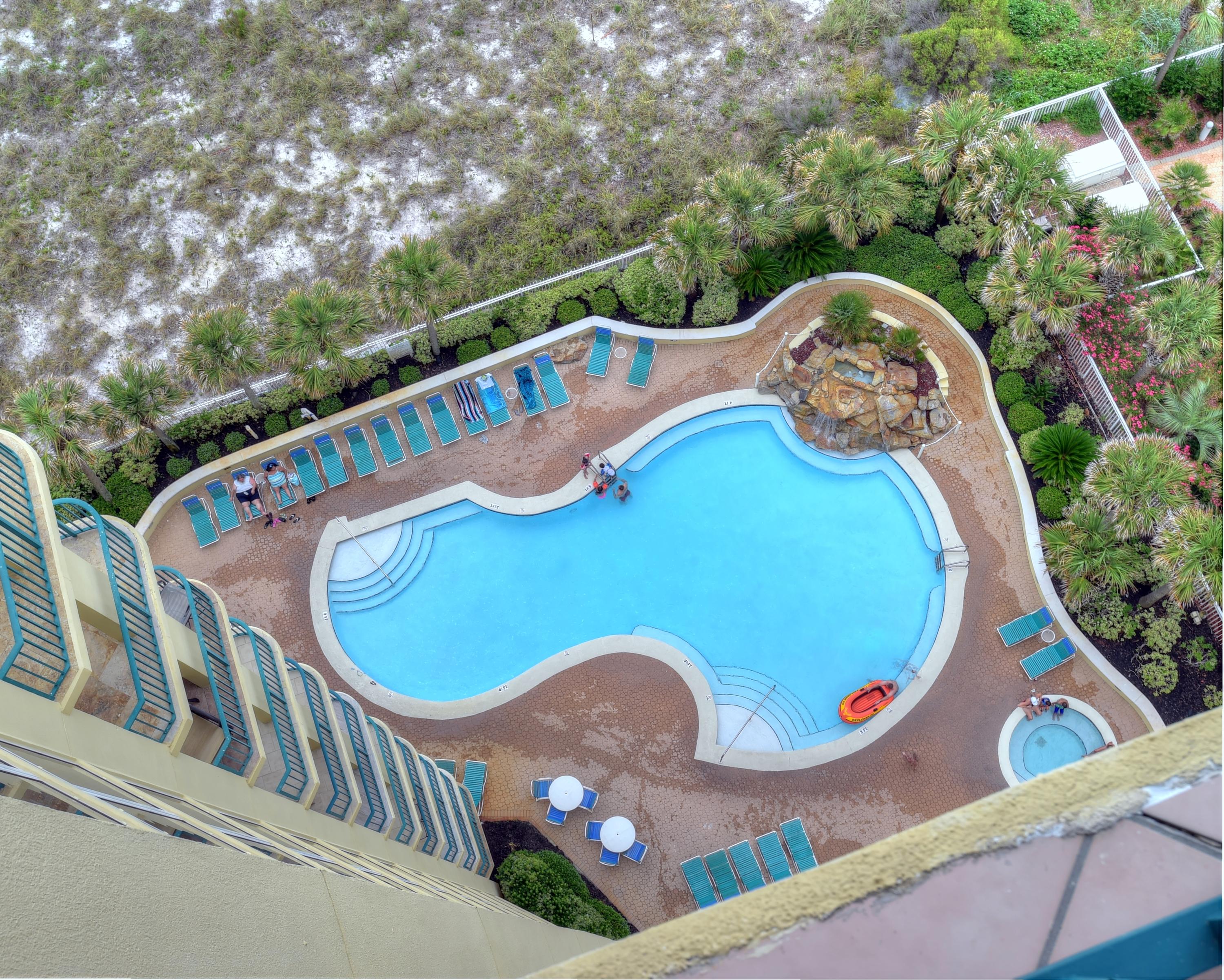 JADE EAST TOWERS - Residential