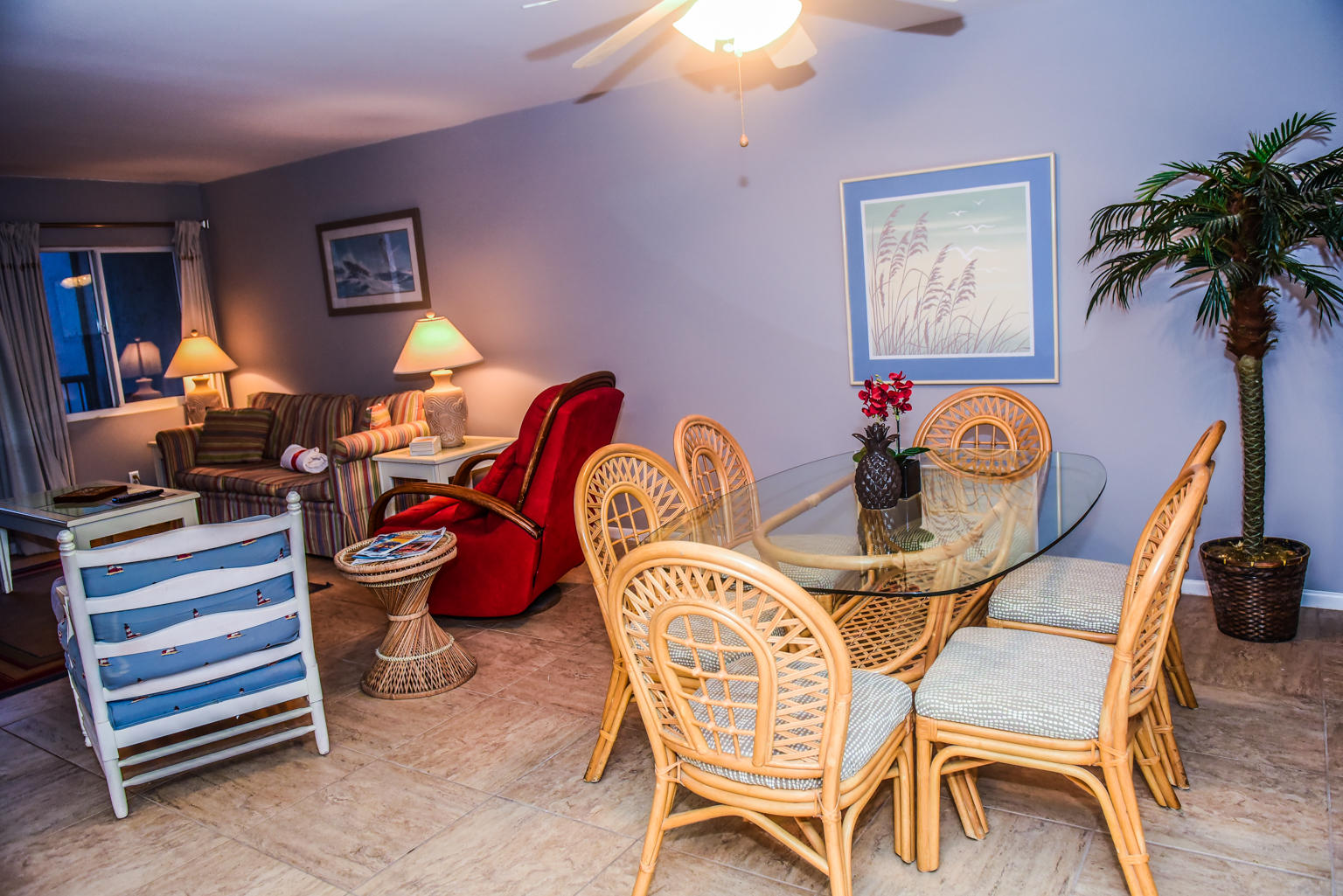 HOLIDAY SURF & RACQUET CLUB - Residential