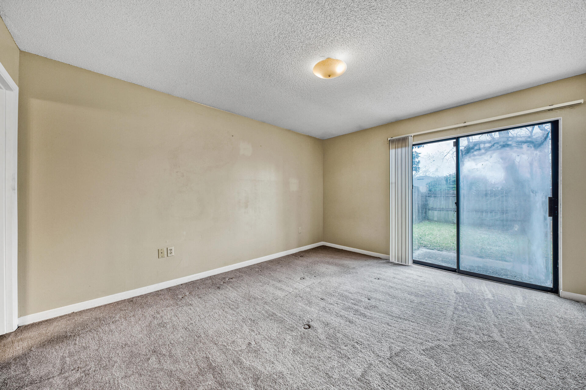 HIDDEN TRAIL PHASE I LOT 6 - Residential