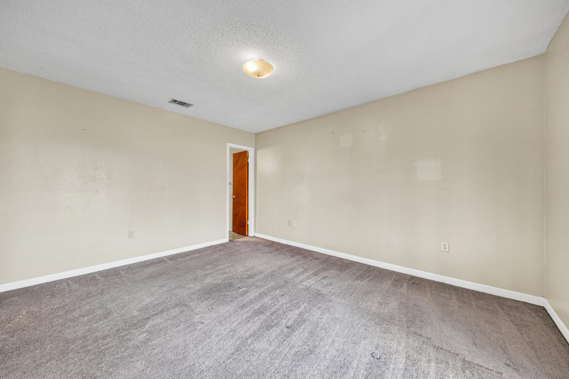 HIDDEN TRAIL PHASE I LOT 6 - Residential