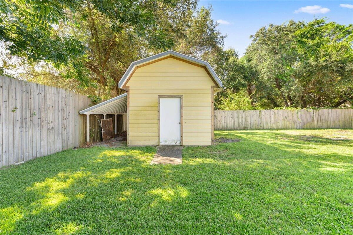 SEABREEZE 6TH ADD LOT 3 BLK G - Residential