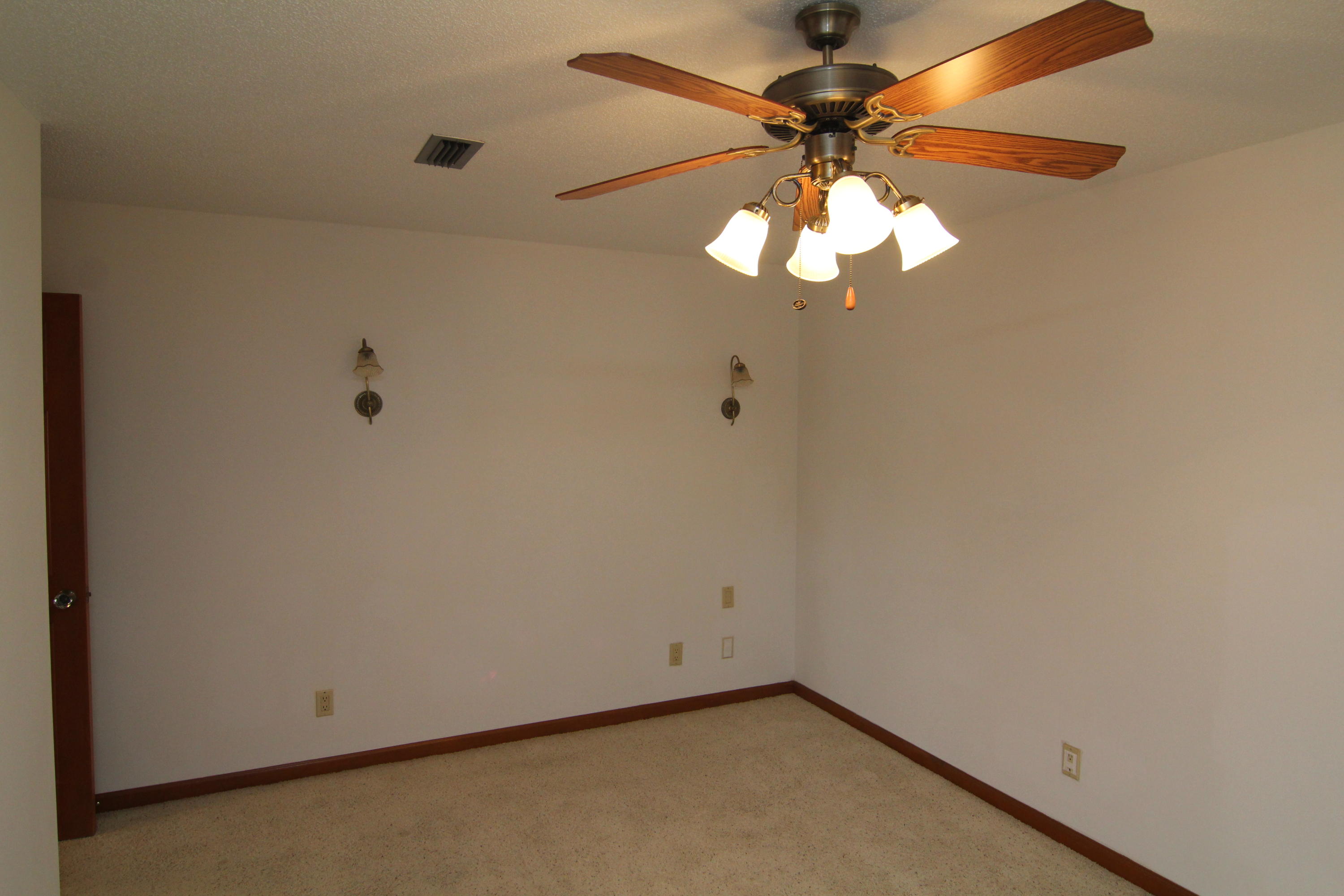 ARKIE & J E ALLEN S/D - Residential