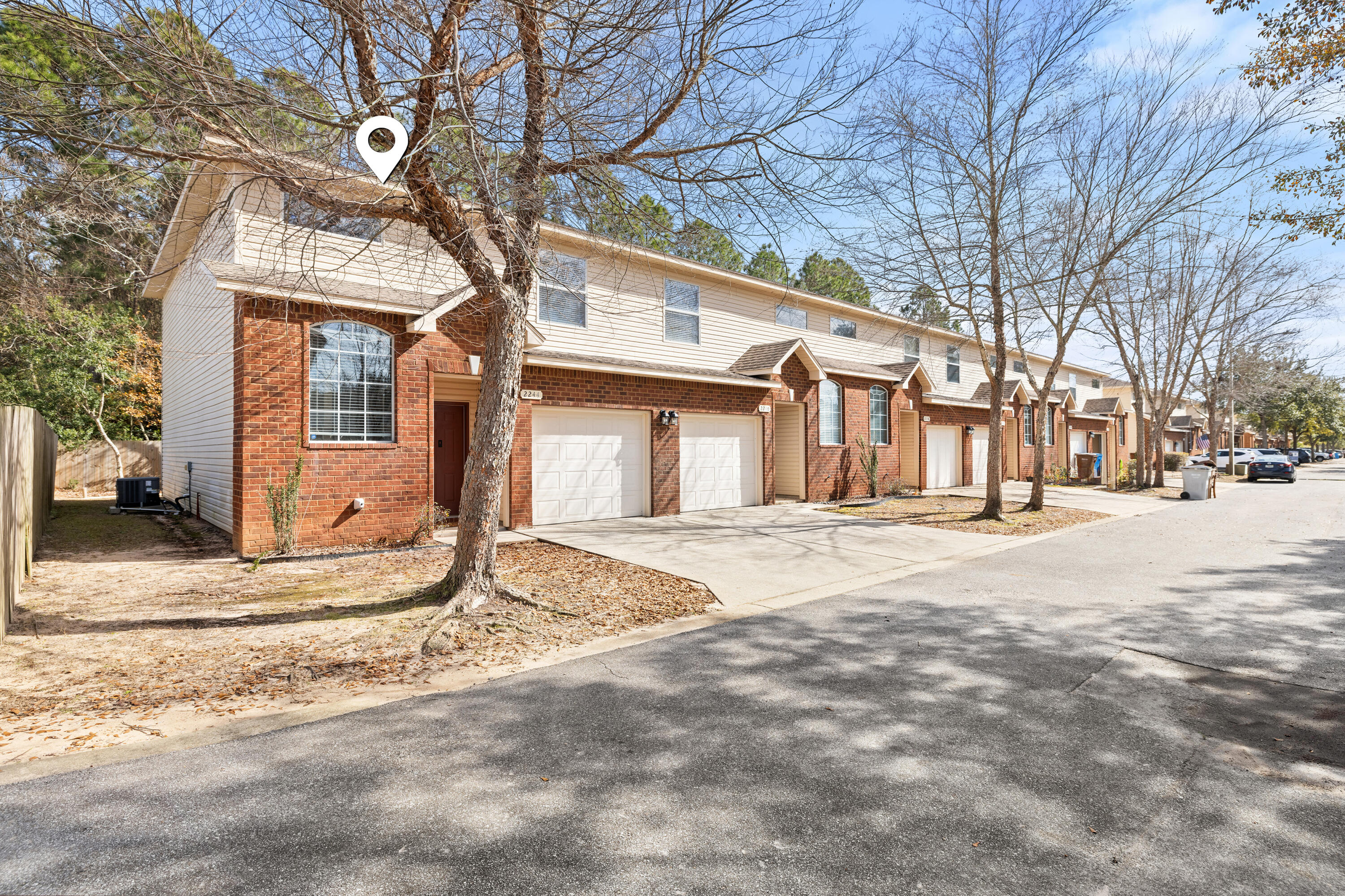 HADLEIGH HILLS TOWNHOMES - Residential