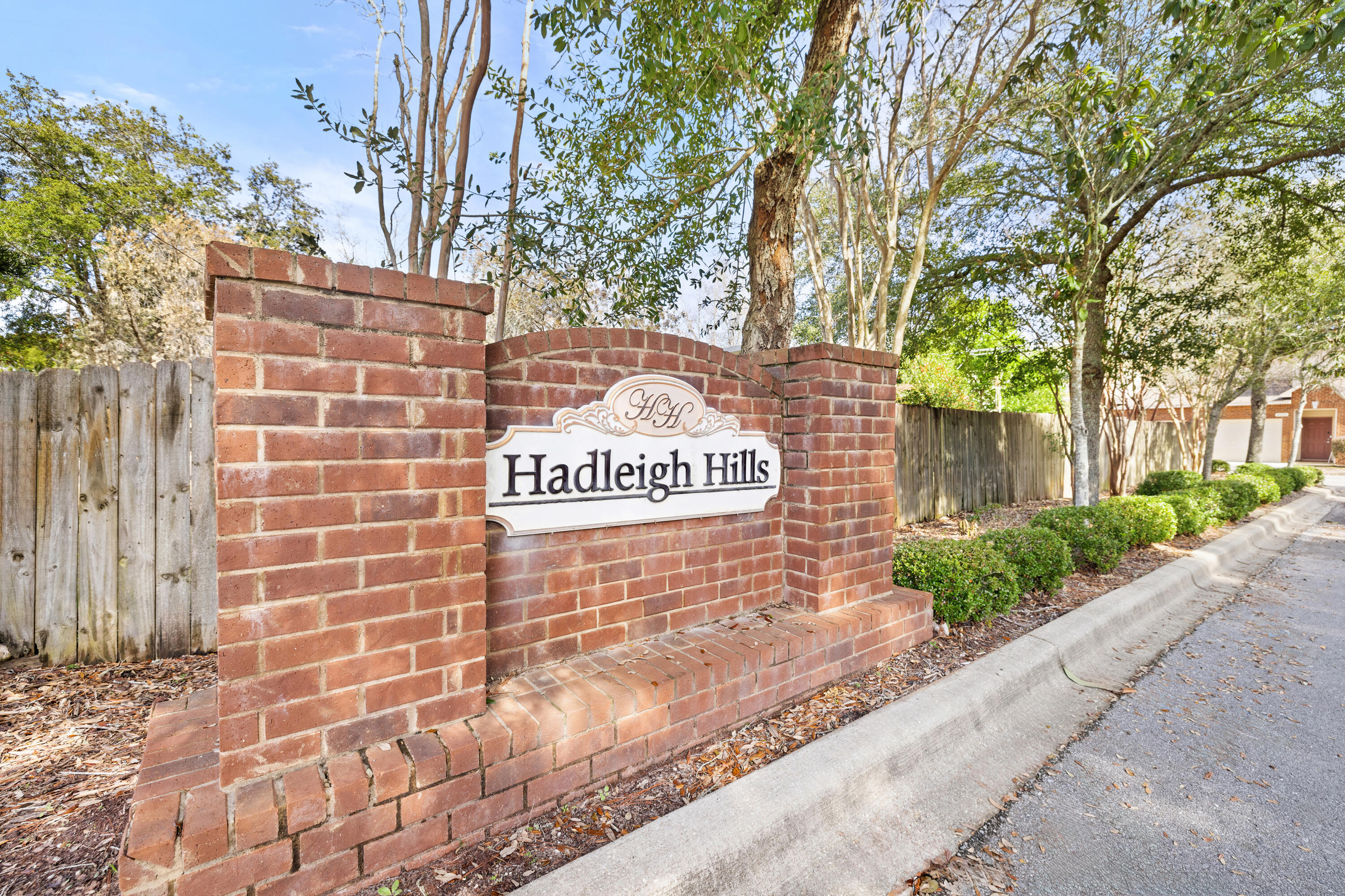 HADLEIGH HILLS TOWNHOMES - Residential