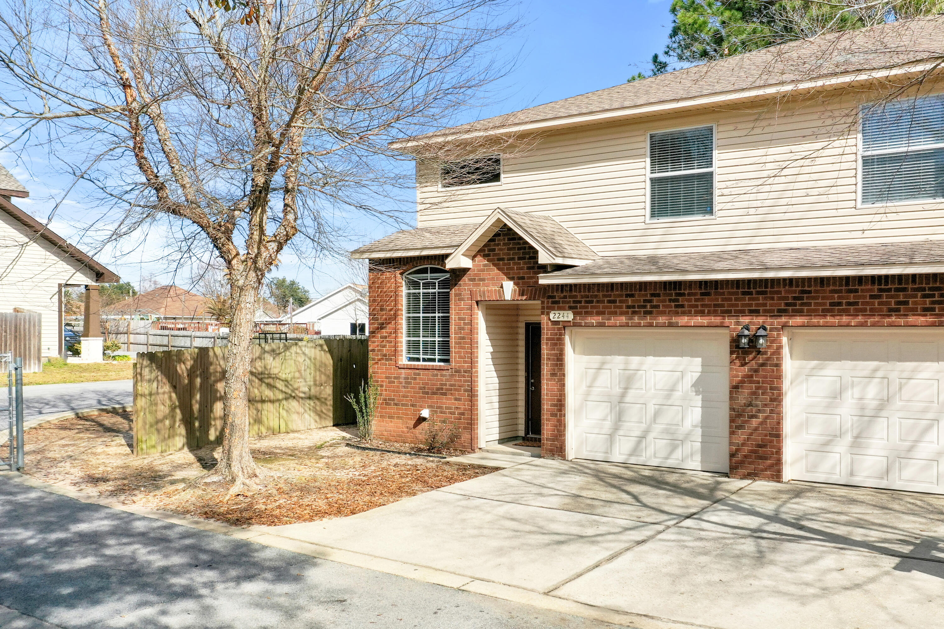 HADLEIGH HILLS TOWNHOMES - Residential