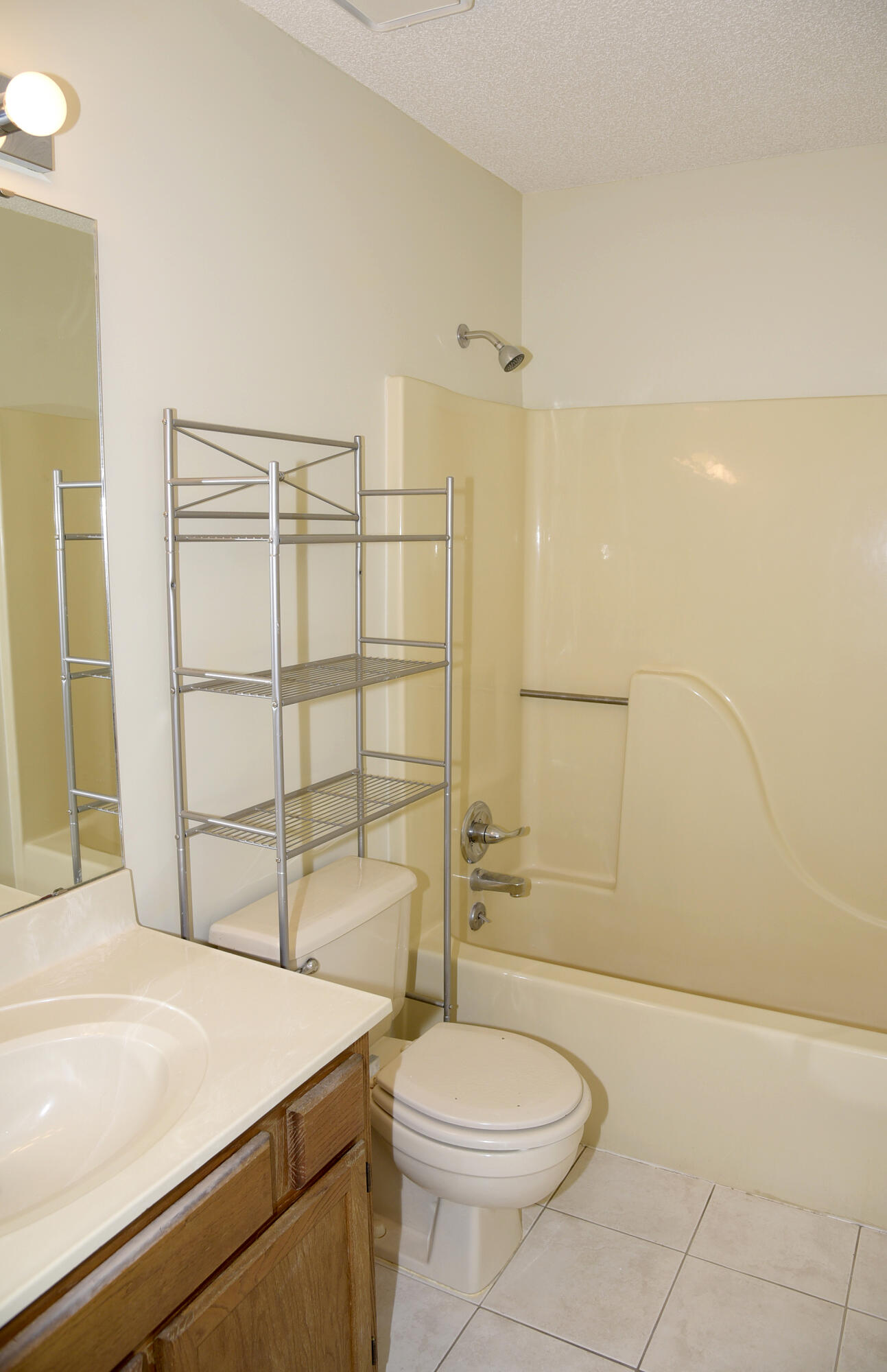 HIDDEN COVE T/H - Residential