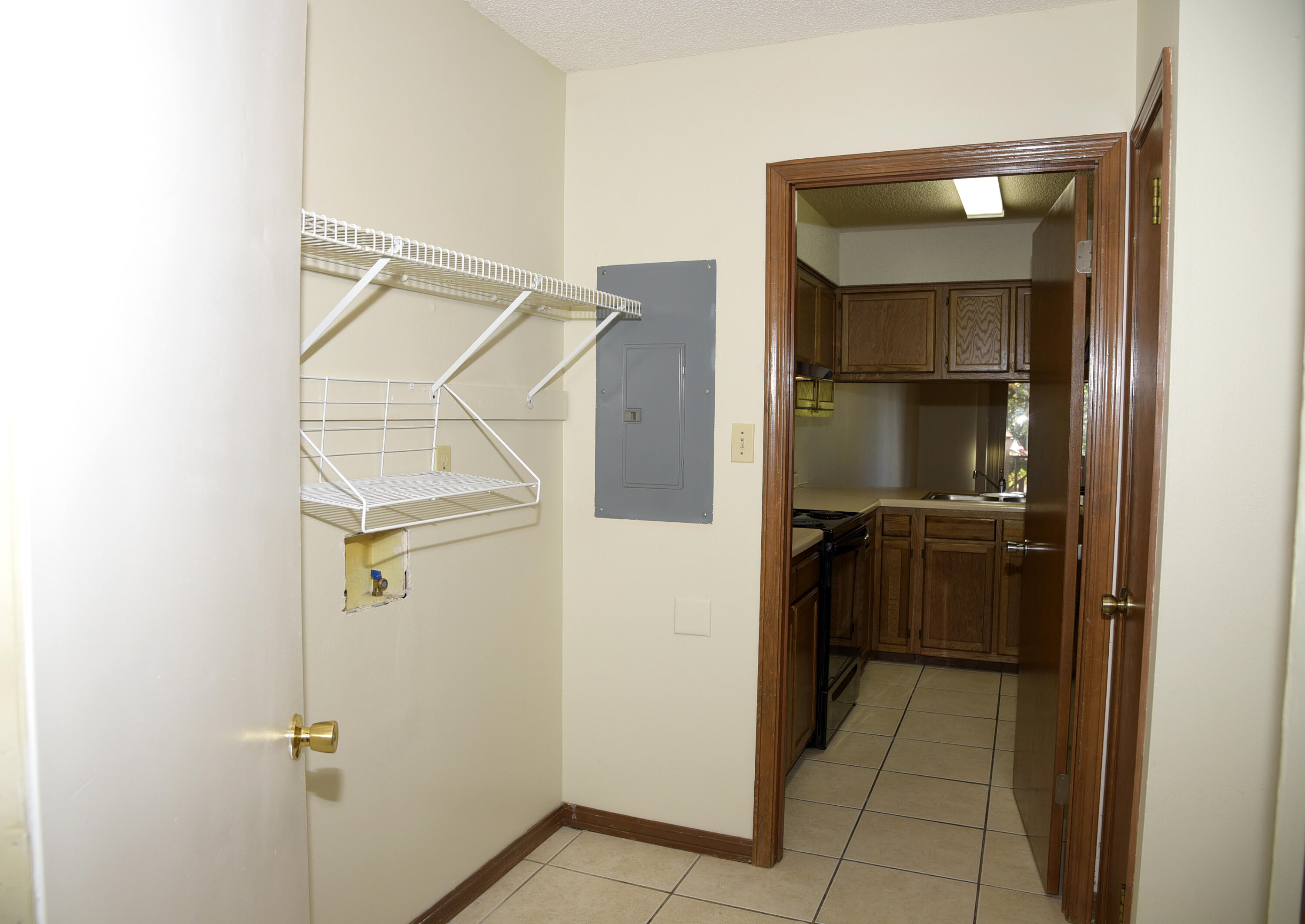 HIDDEN COVE T/H - Residential