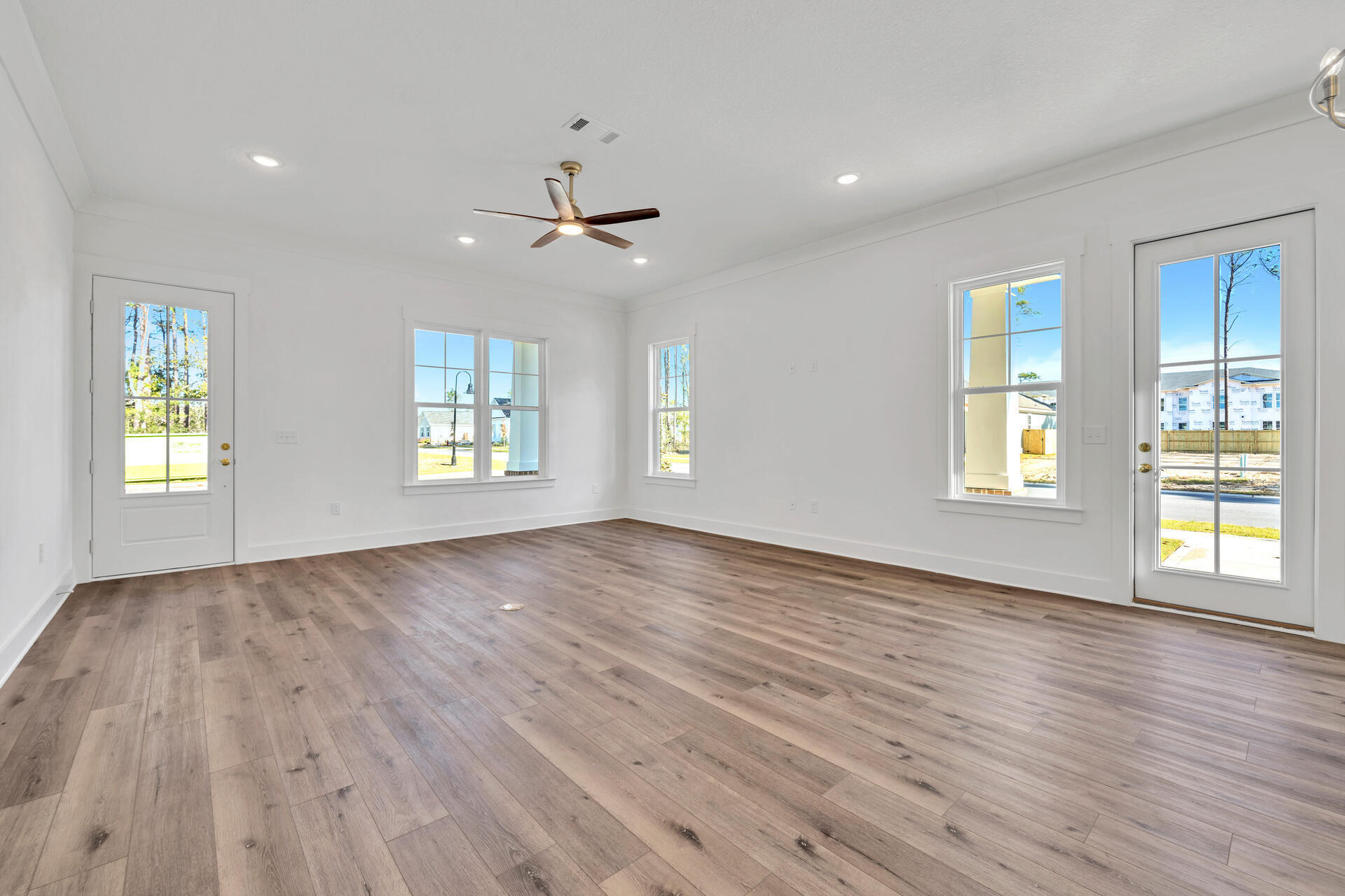 DEER MOSS CREEK - Residential