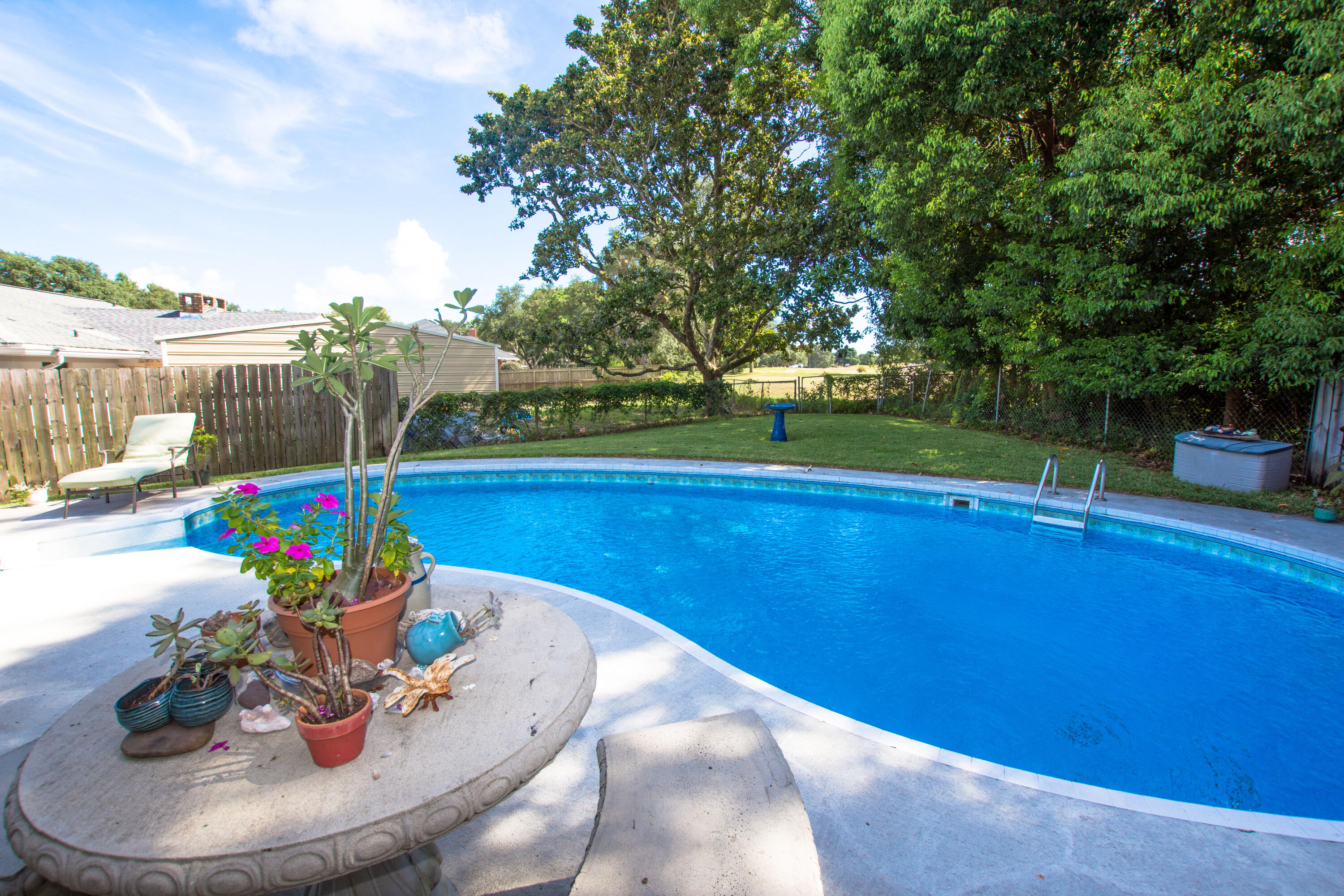 LAKE LORRAINE ESTATES 3 - Residential