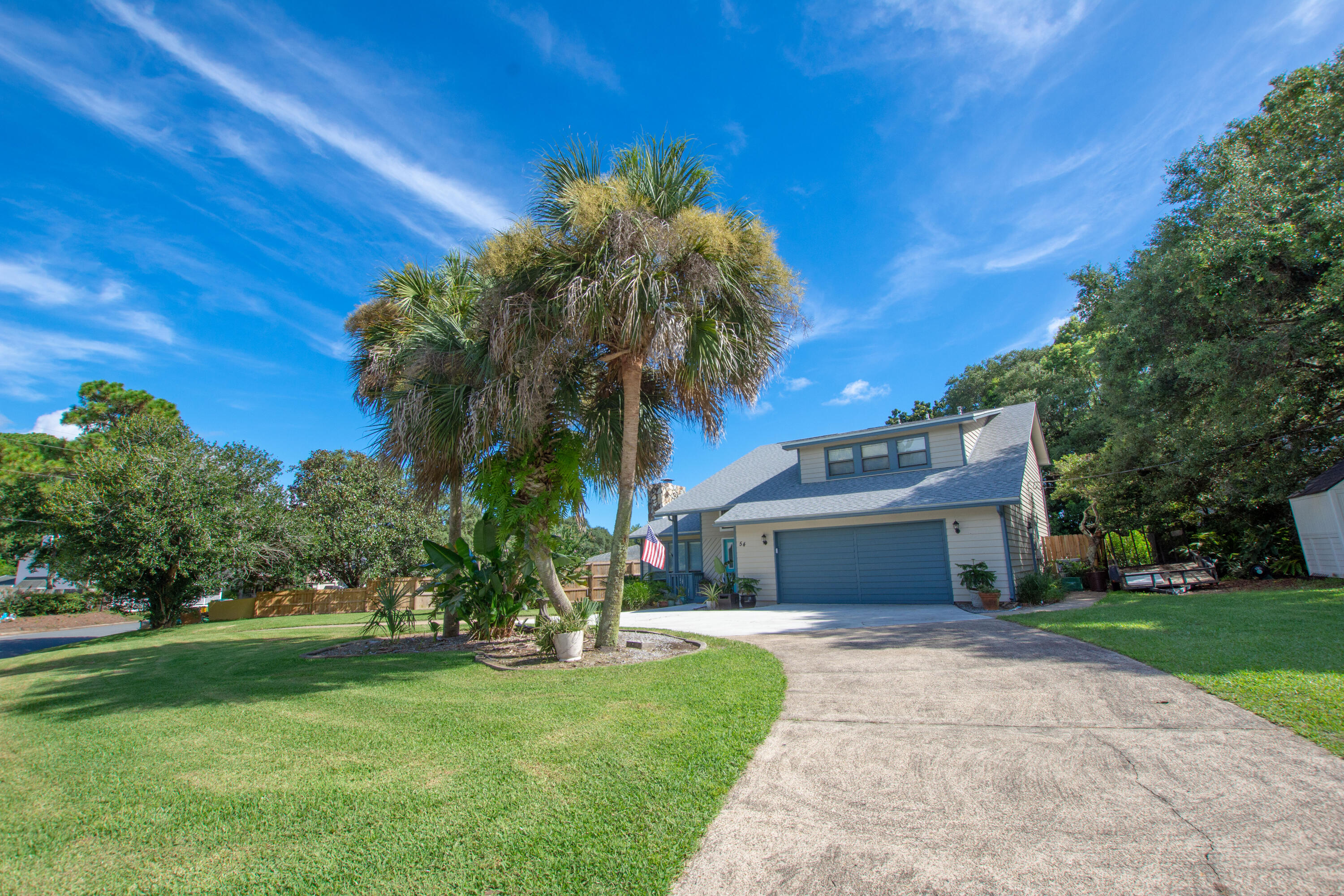 LAKE LORRAINE ESTATES 3 - Residential