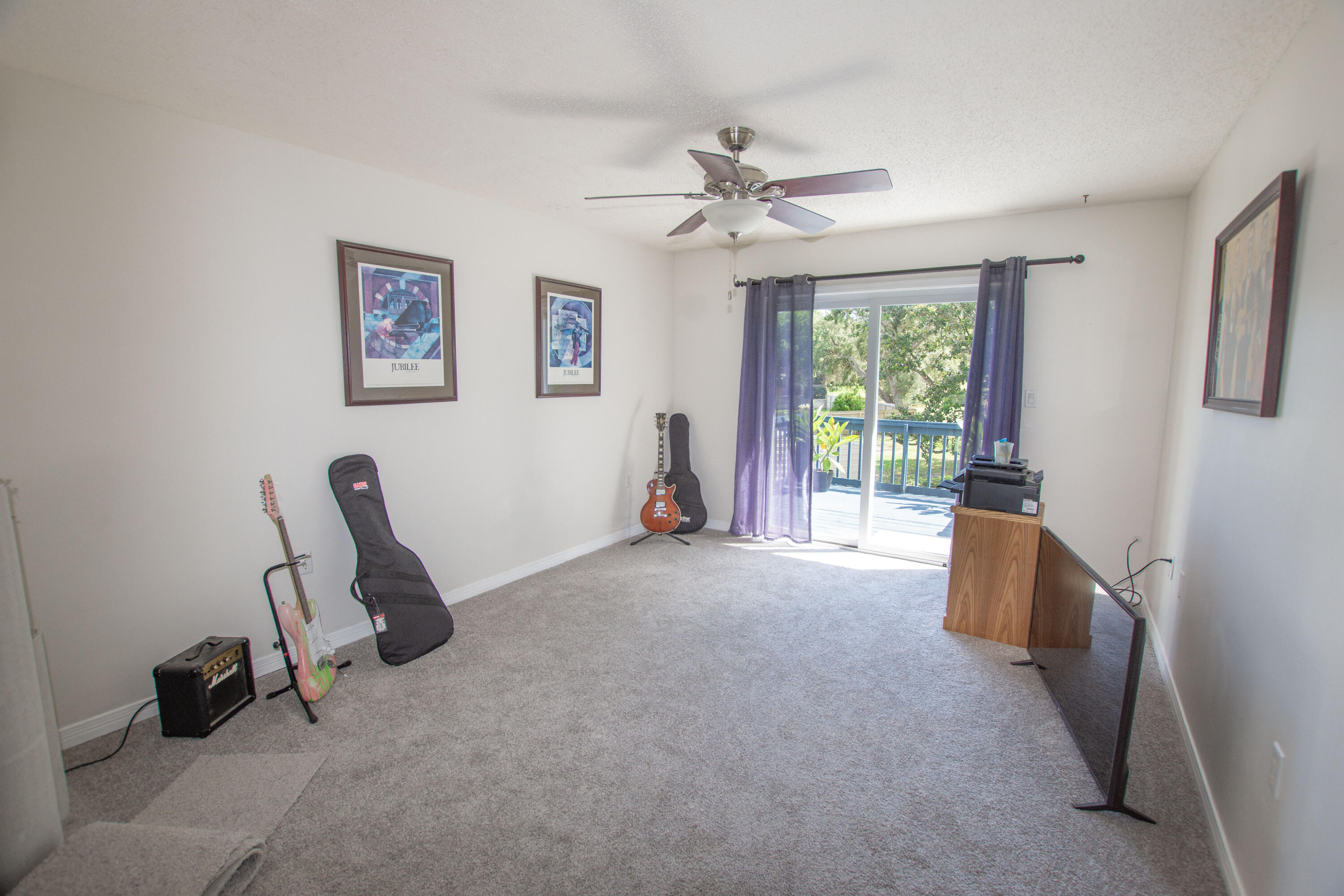 LAKE LORRAINE ESTATES 3 - Residential