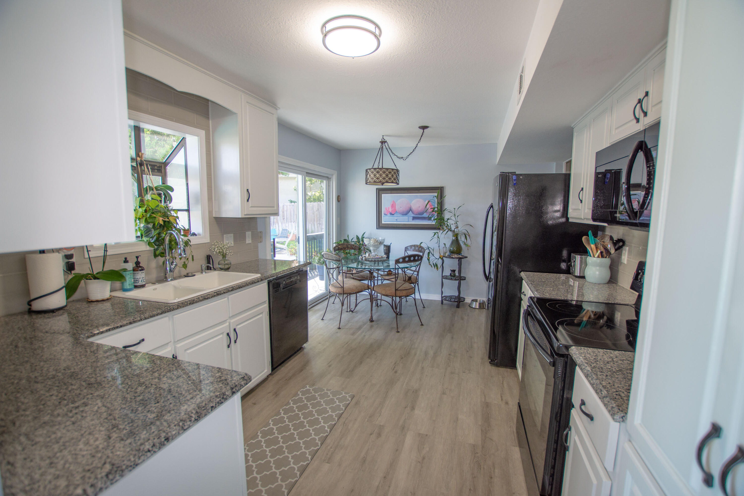 LAKE LORRAINE ESTATES 3 - Residential