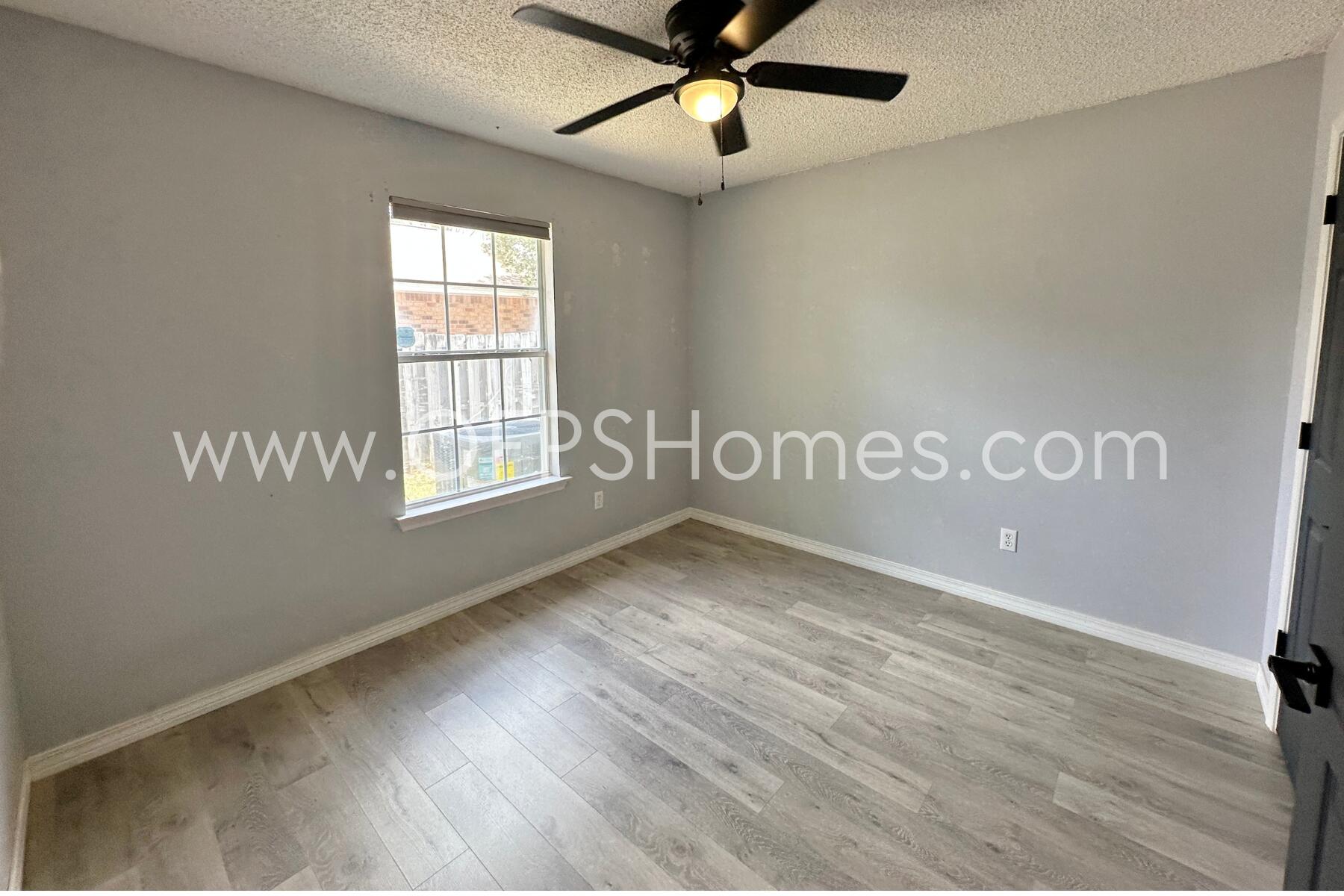 COUNTRY BREEZE EAST - Residential Lease