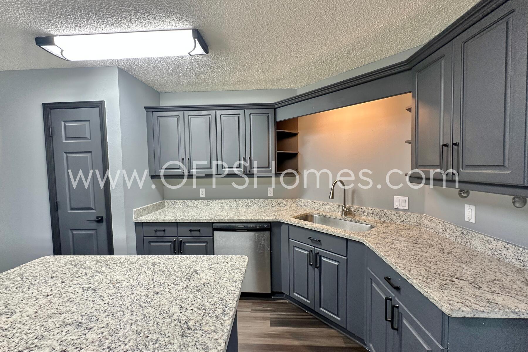 COUNTRY BREEZE EAST - Residential Lease