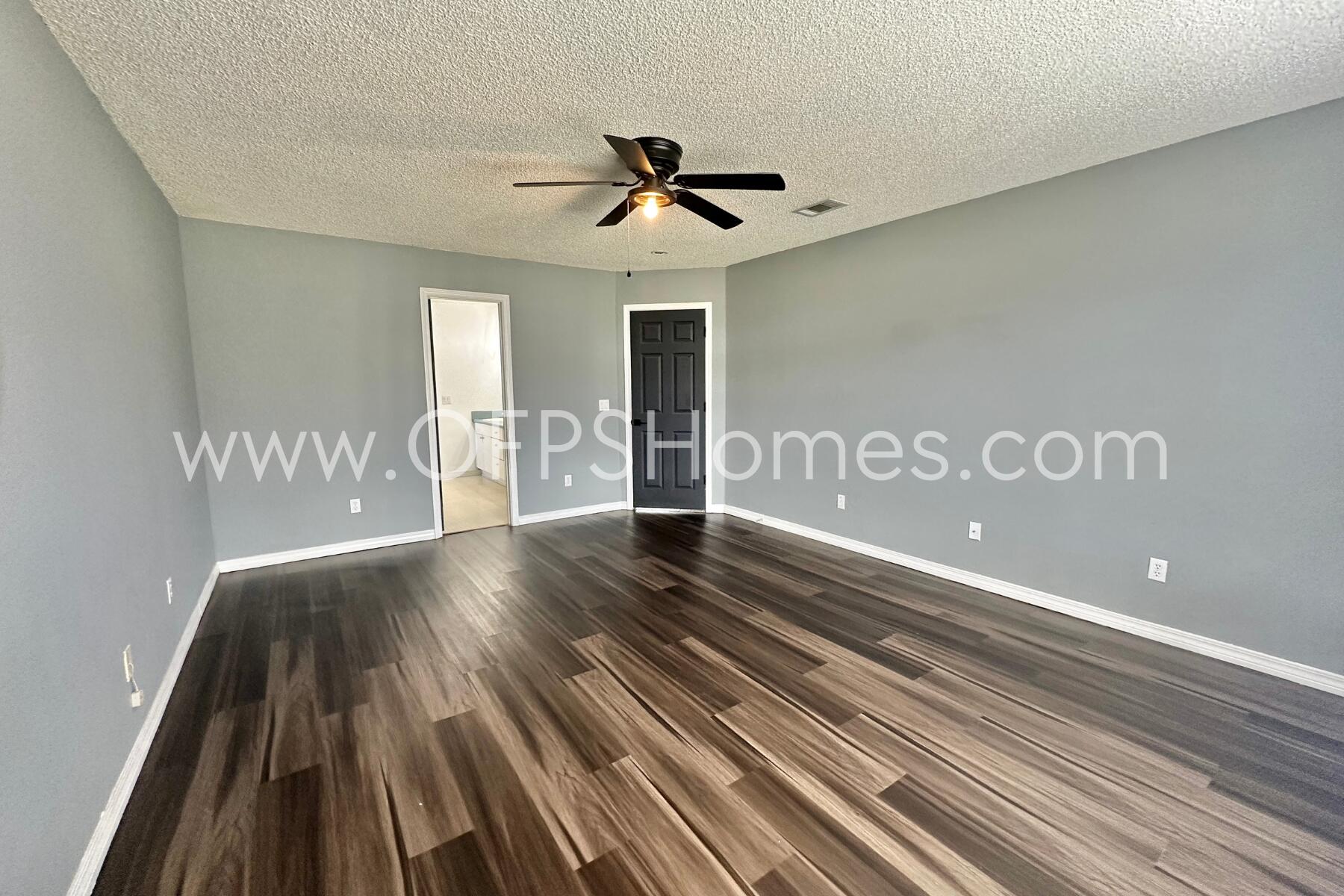 COUNTRY BREEZE EAST - Residential Lease