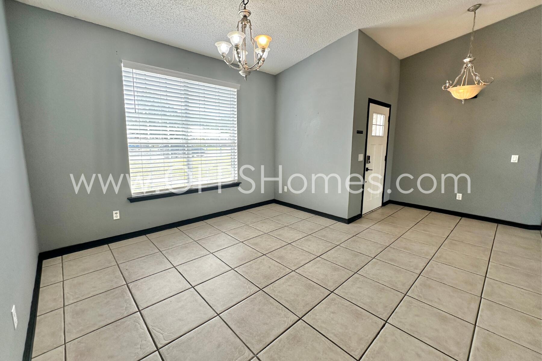 COUNTRY BREEZE EAST - Residential Lease
