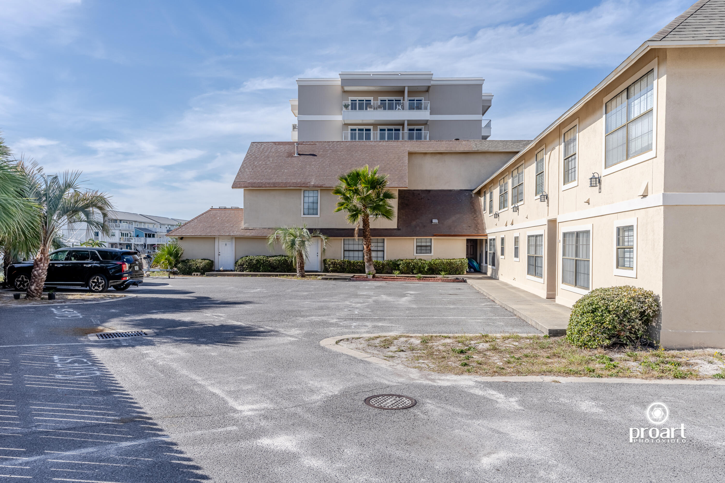 COURT DEL MAR - Residential