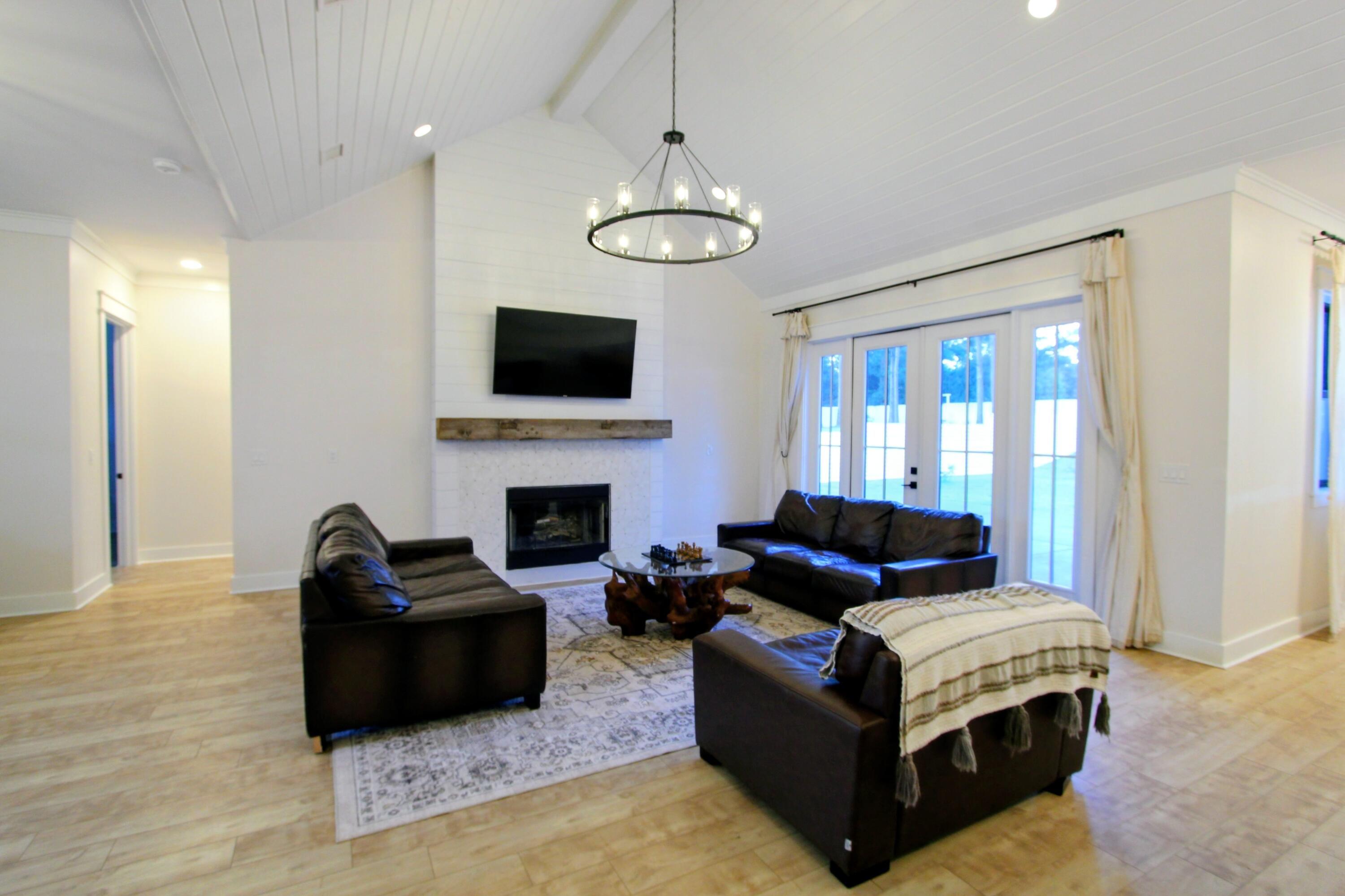 Majestic Oaks Vineyard Ph 1 - Residential Lease