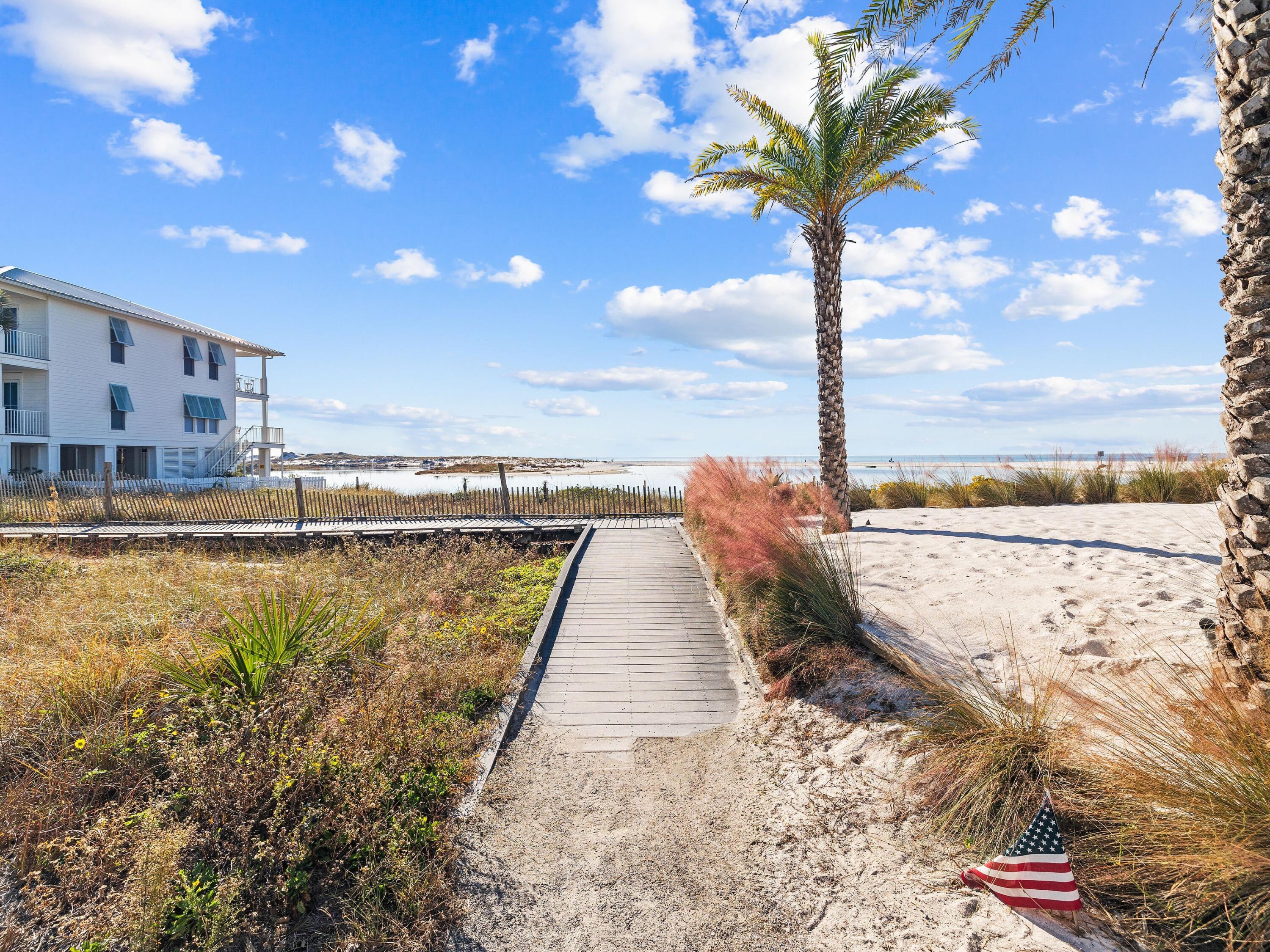 GRAYTON BEACH - Residential