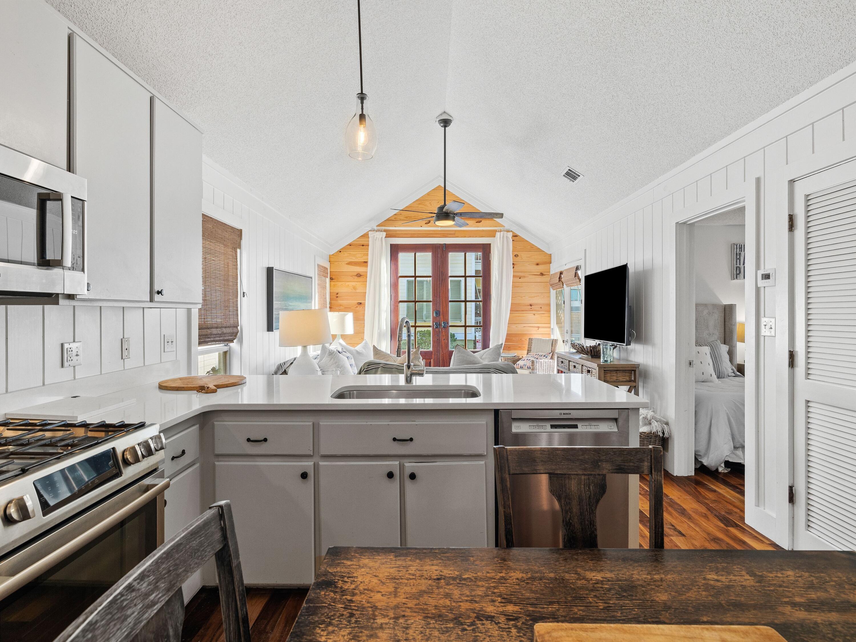 GRAYTON BEACH - Residential