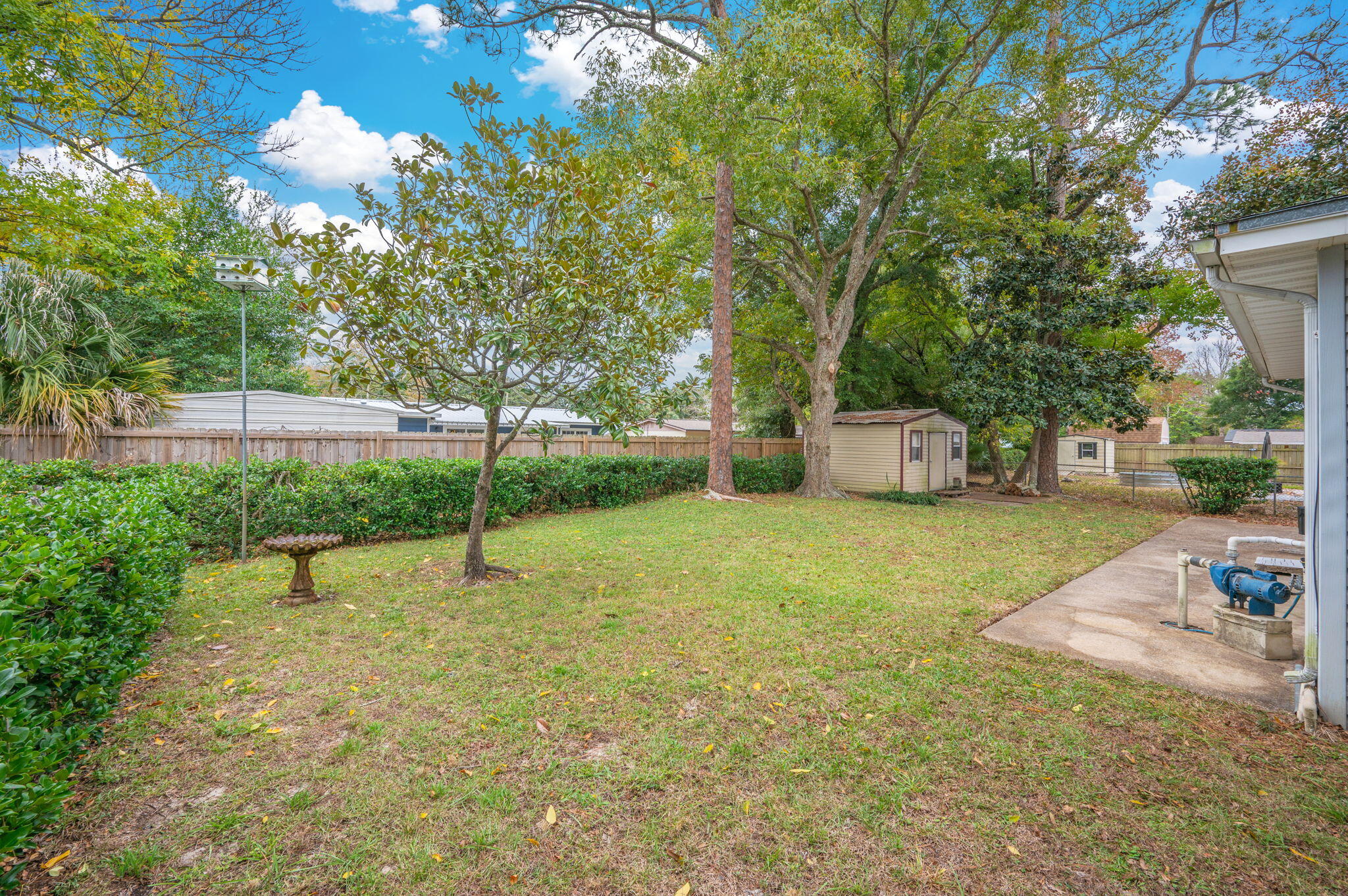 OAK TREE PARK - Residential