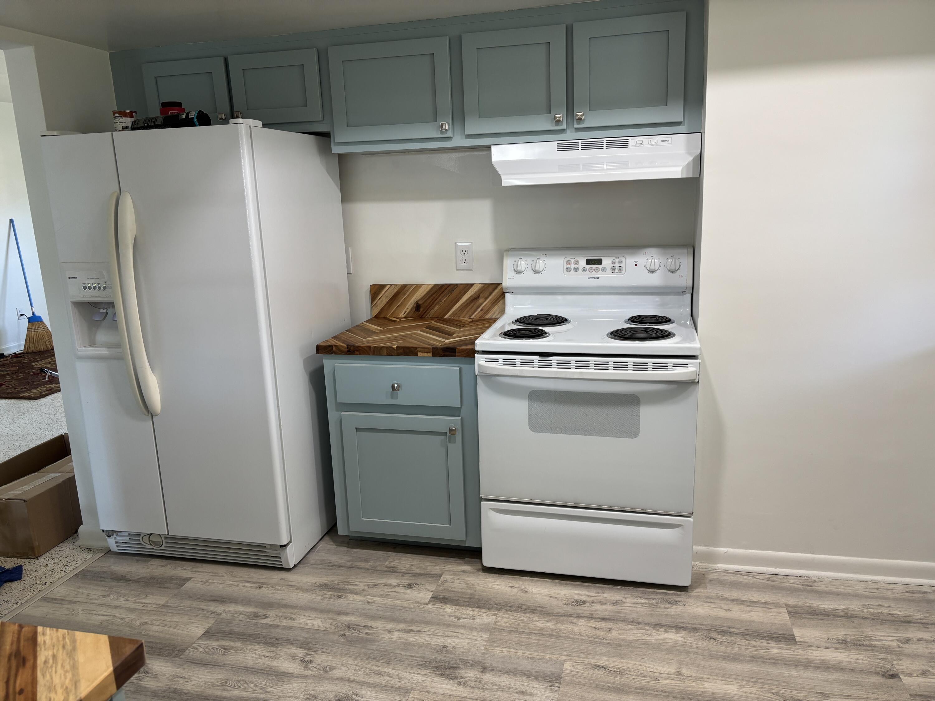 OAK TREE PARK - Residential