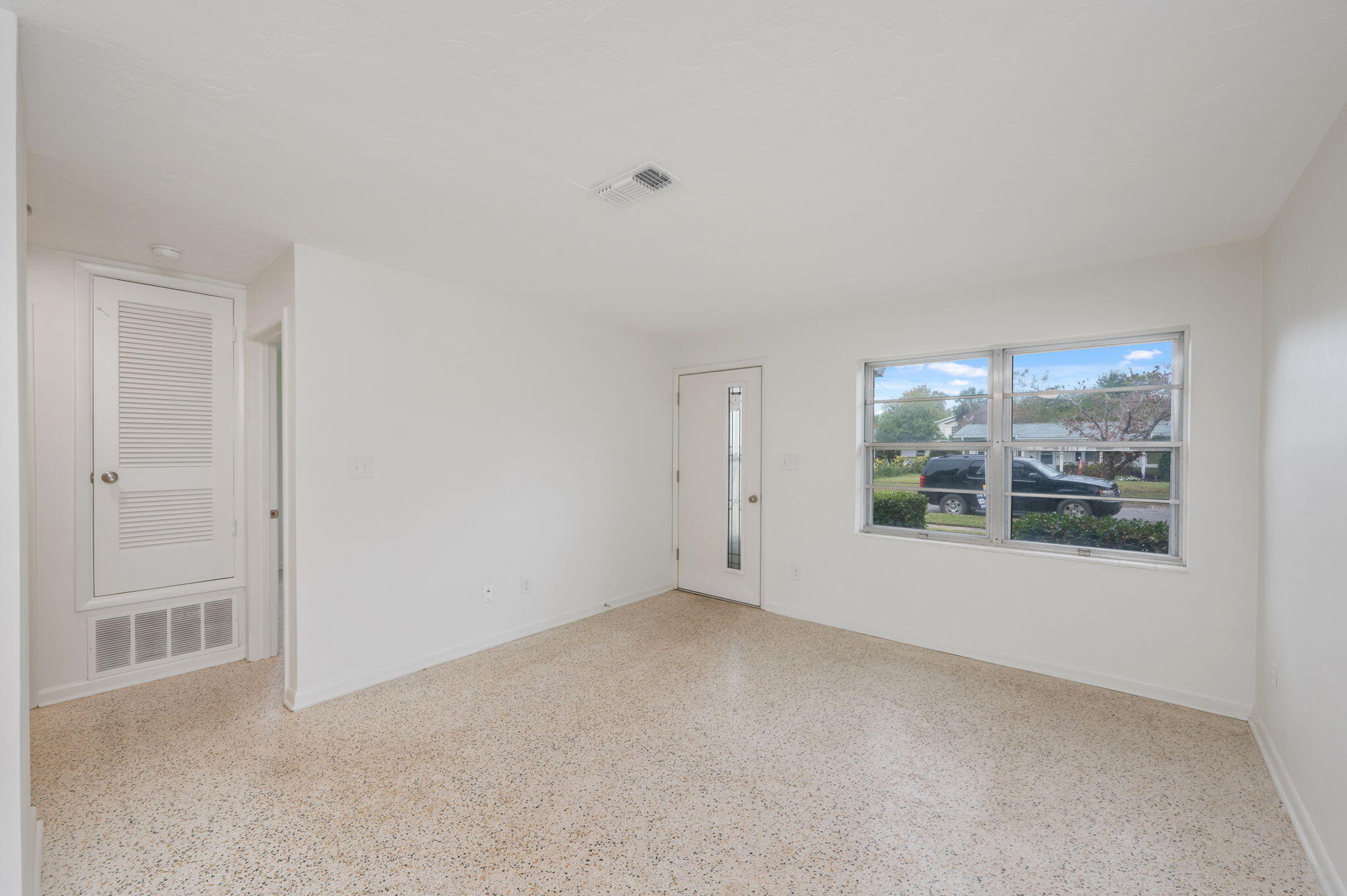 OAK TREE PARK - Residential