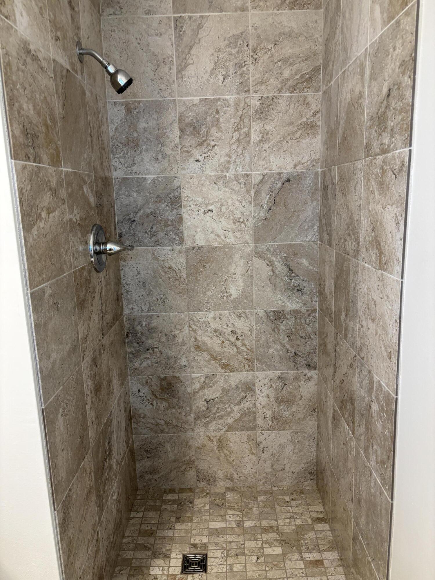 OAK TREE PARK - Residential