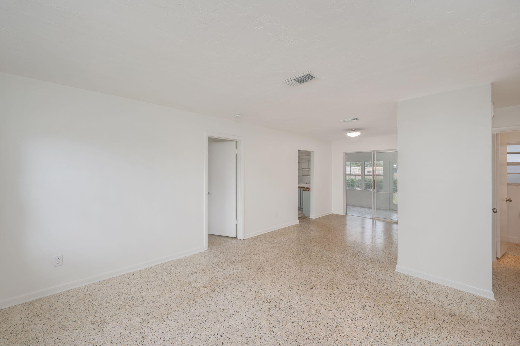 OAK TREE PARK - Residential