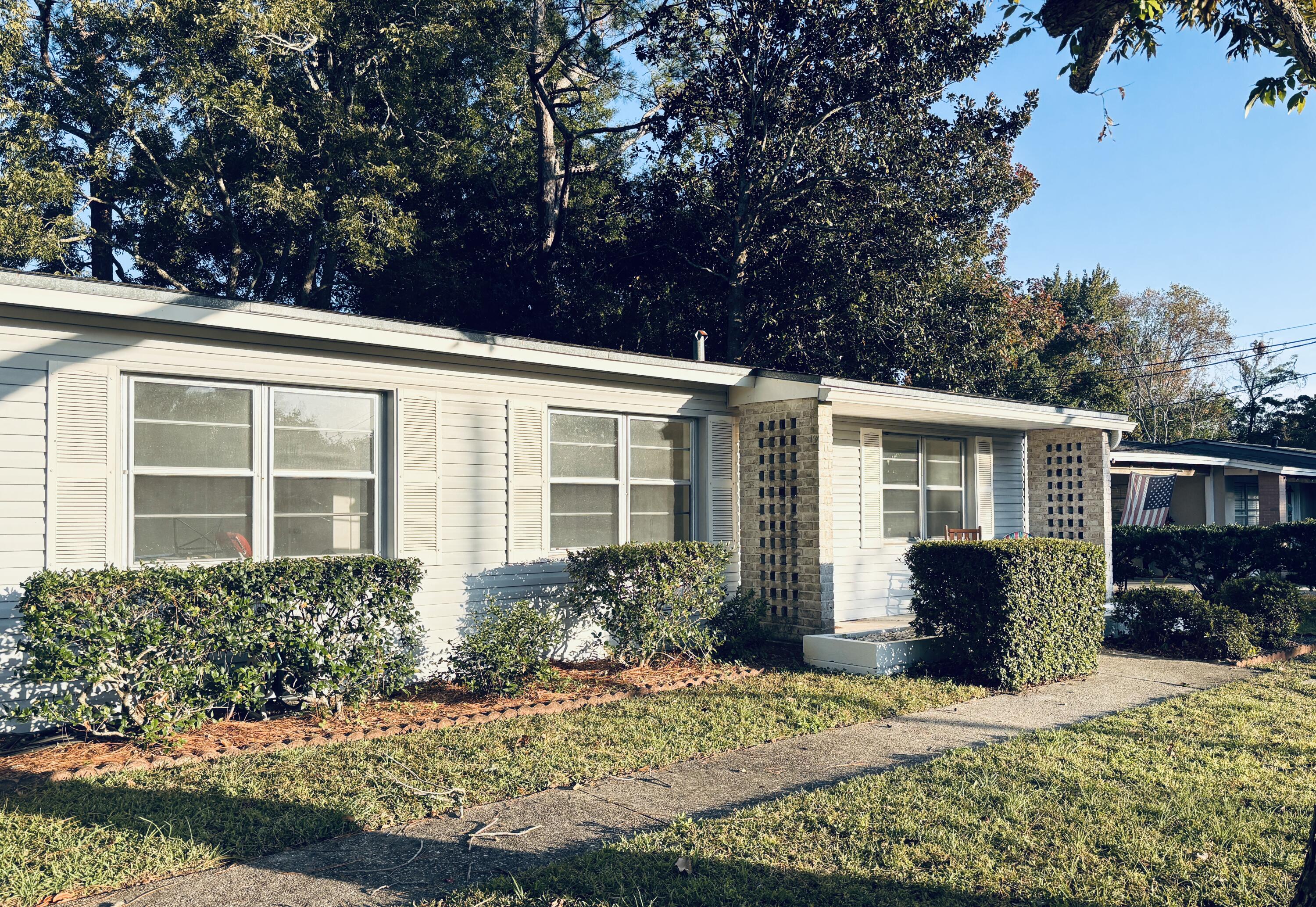 OAK TREE PARK - Residential