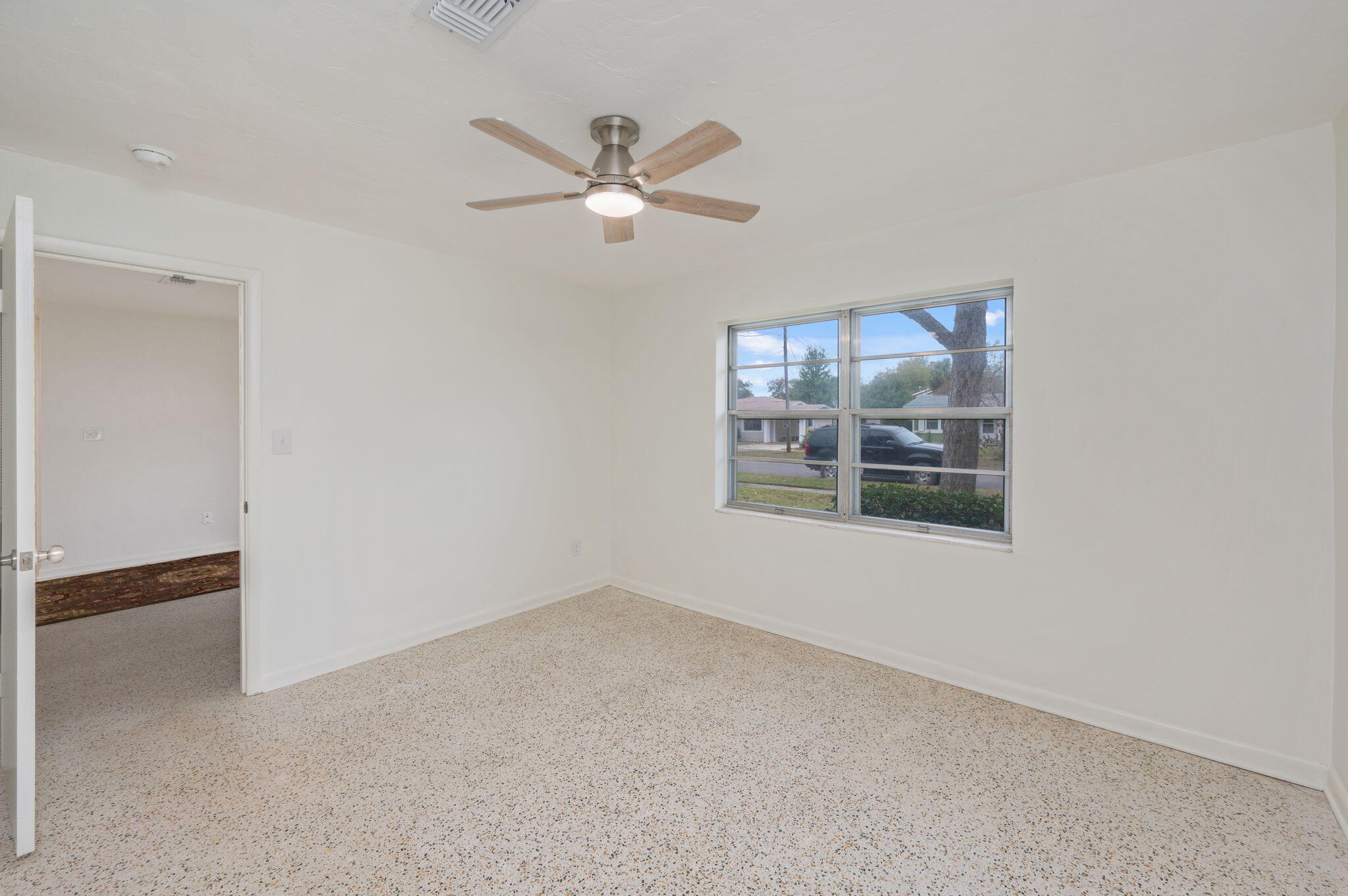 OAK TREE PARK - Residential