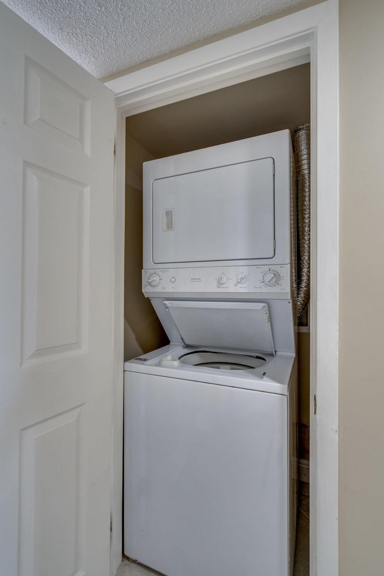 BEACH HOUSE CONDO PH 2 - Residential