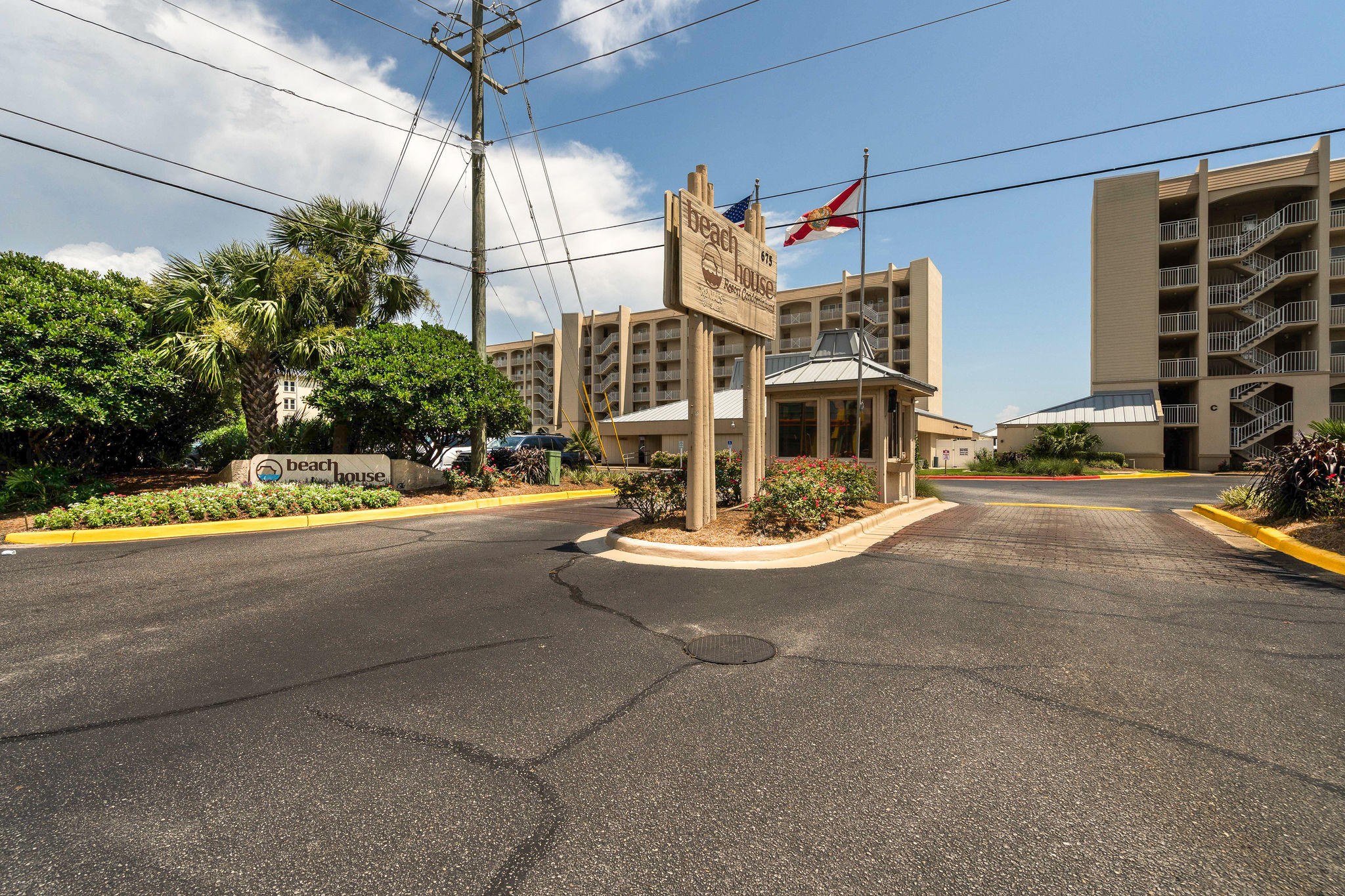 BEACH HOUSE CONDO PH 2 - Residential