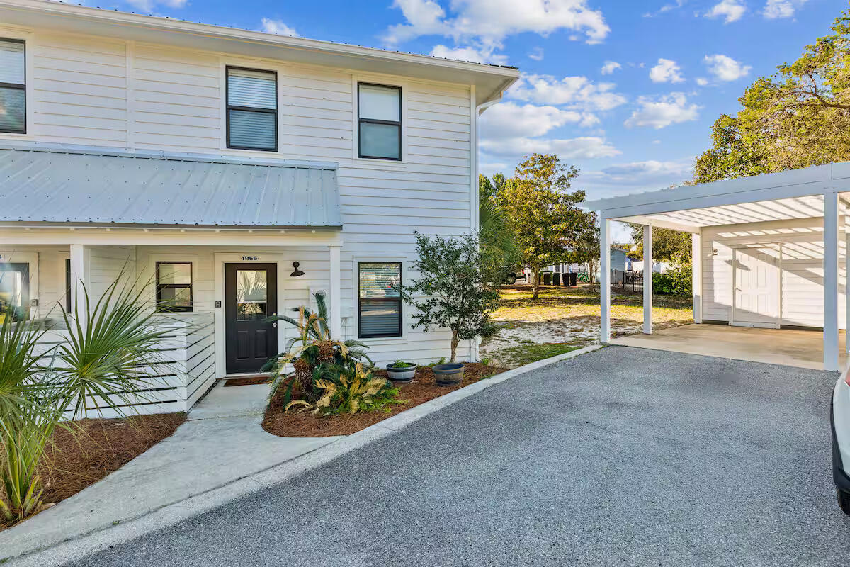 BLUE MOUNTAIN BEACH - Residential