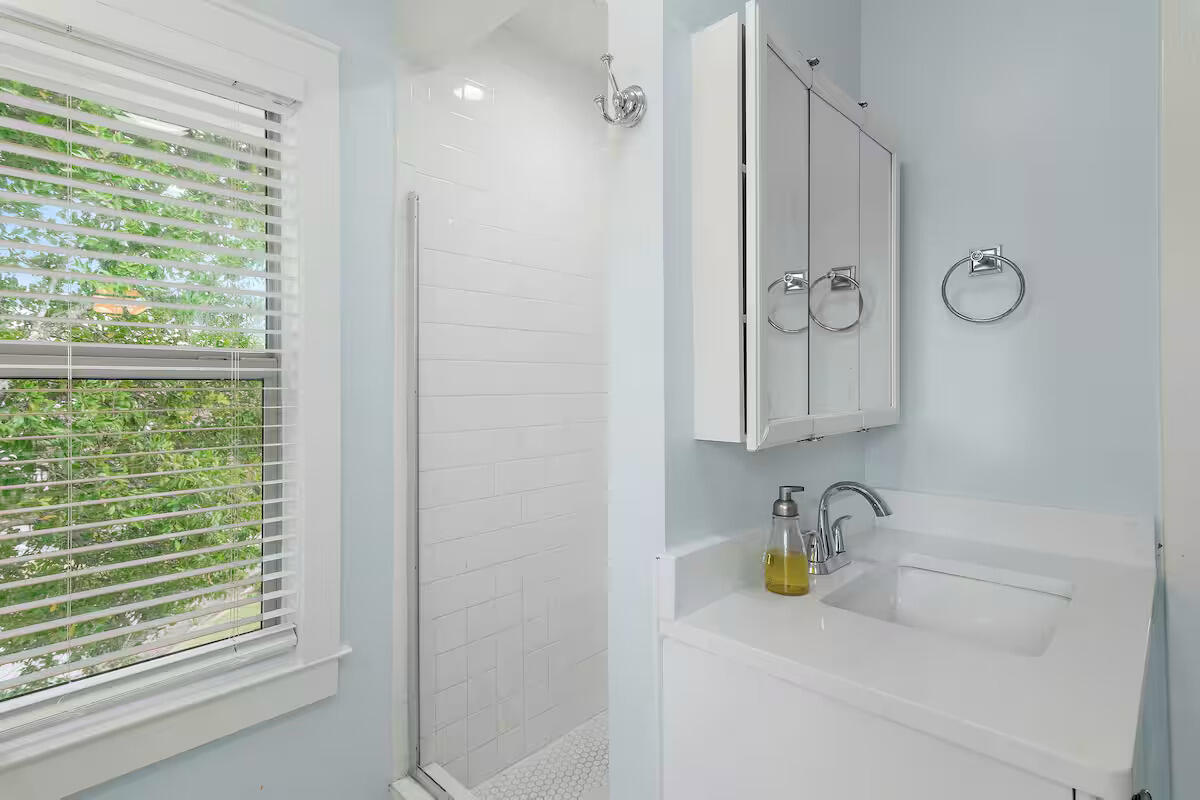 BLUE MOUNTAIN BEACH - Residential