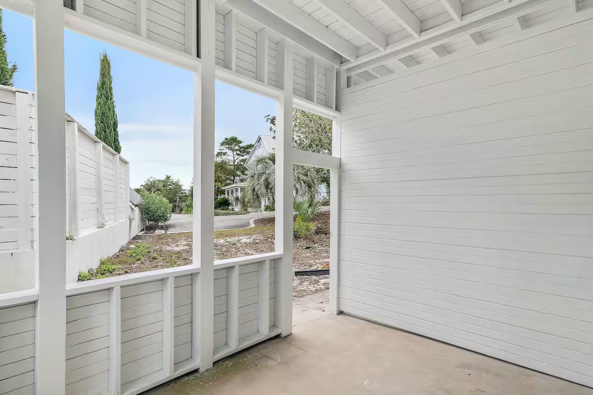 BLUE MOUNTAIN BEACH - Residential